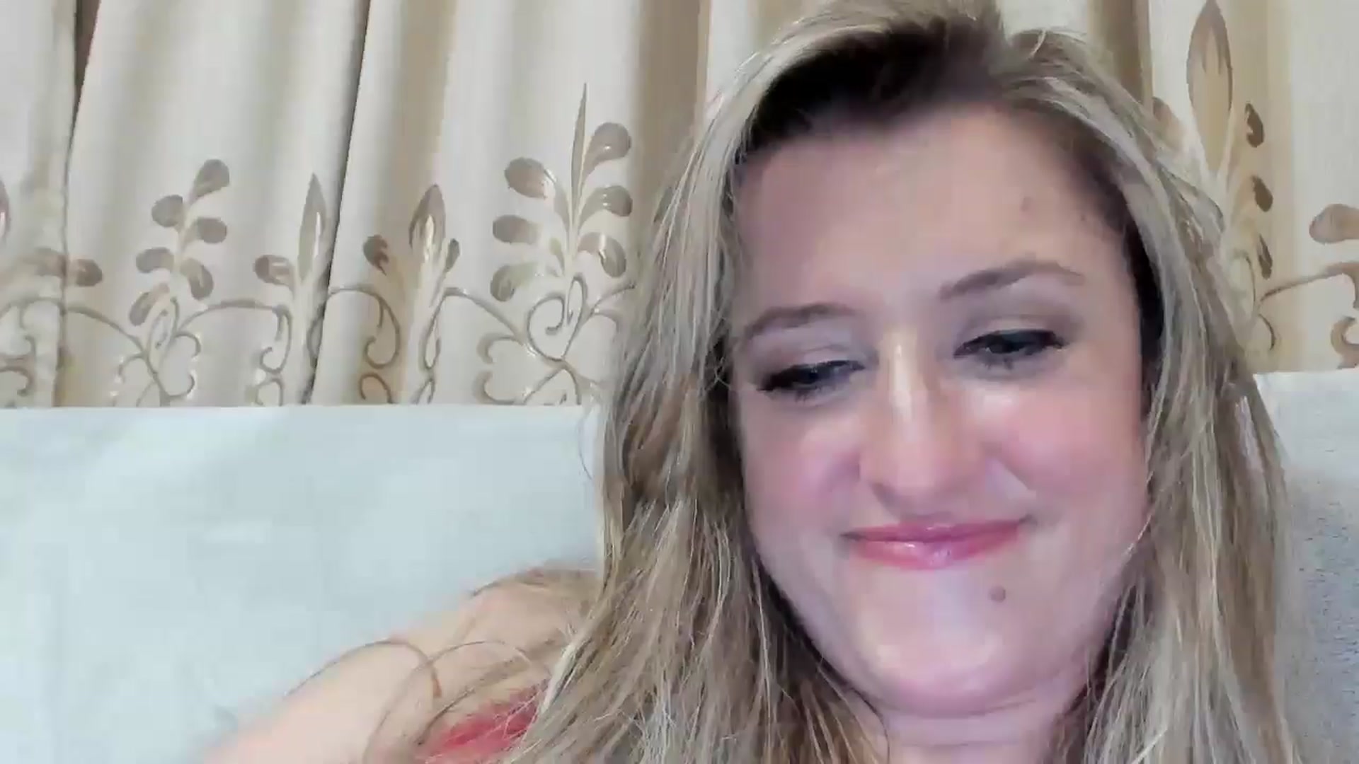 Gallery image thumbnail from BestDream's myfreecams stream on, 08/09/2025, 24:15 image 13 of 20