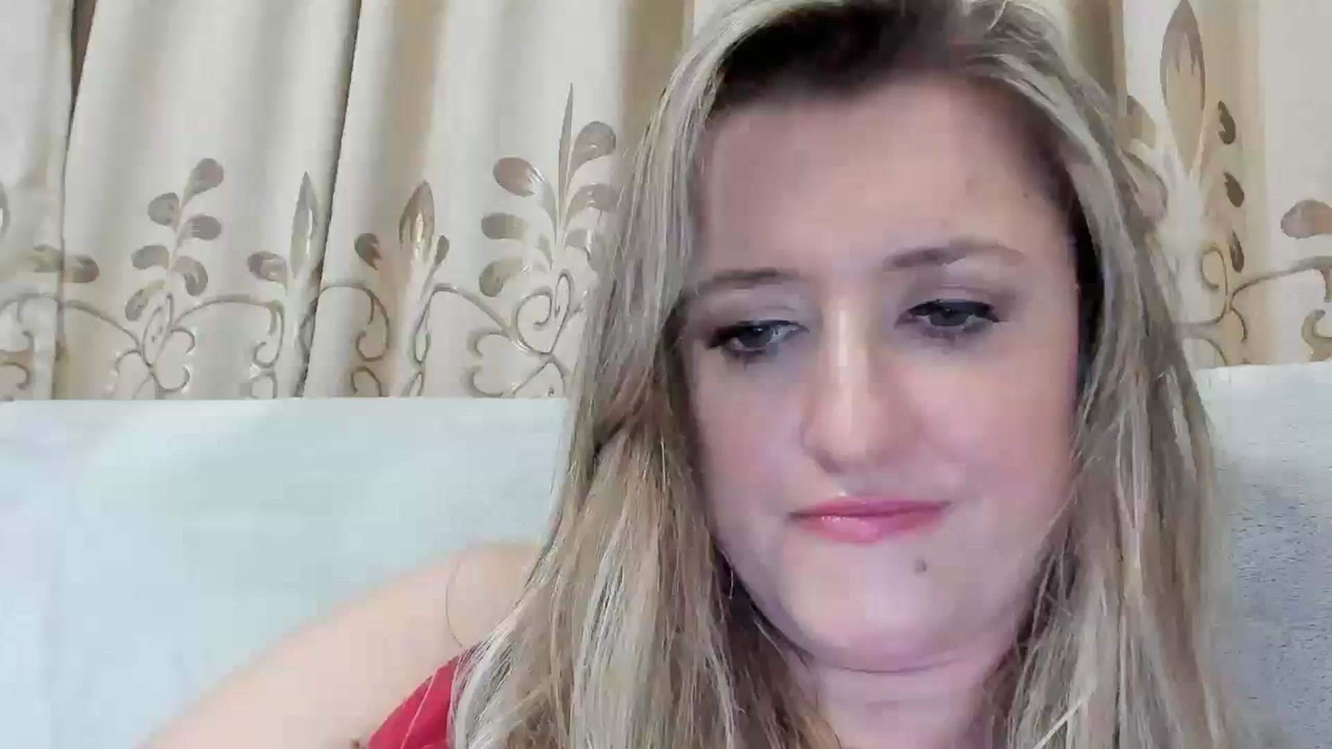 Gallery image thumbnail from BestDream's myfreecams stream on, 08/09/2025, 24:15 image 2 of 20