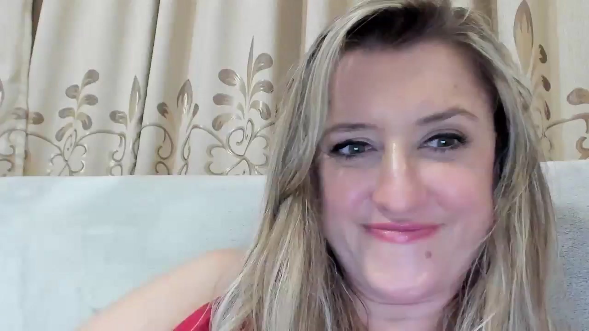 Gallery image thumbnail from BestDream's myfreecams stream on, 08/09/2025, 24:15 image 5 of 20