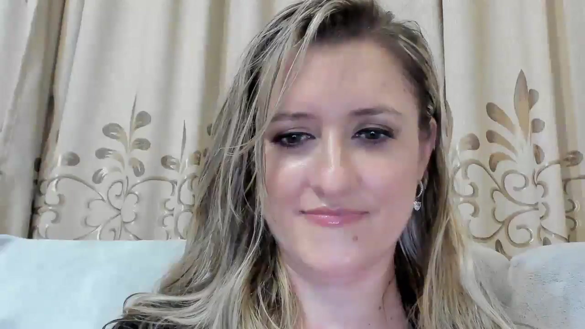 Gallery image thumbnail from BestDream's myfreecams stream on, 08/10/2025, 22:52 image 17 of 20