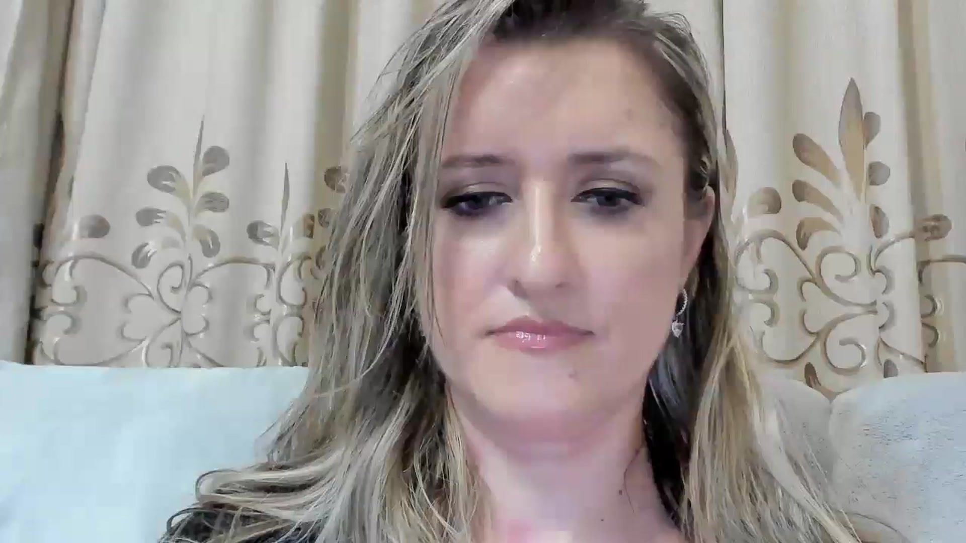 Gallery image thumbnail from BestDream's myfreecams stream on, 08/10/2025, 22:52 image 11 of 20