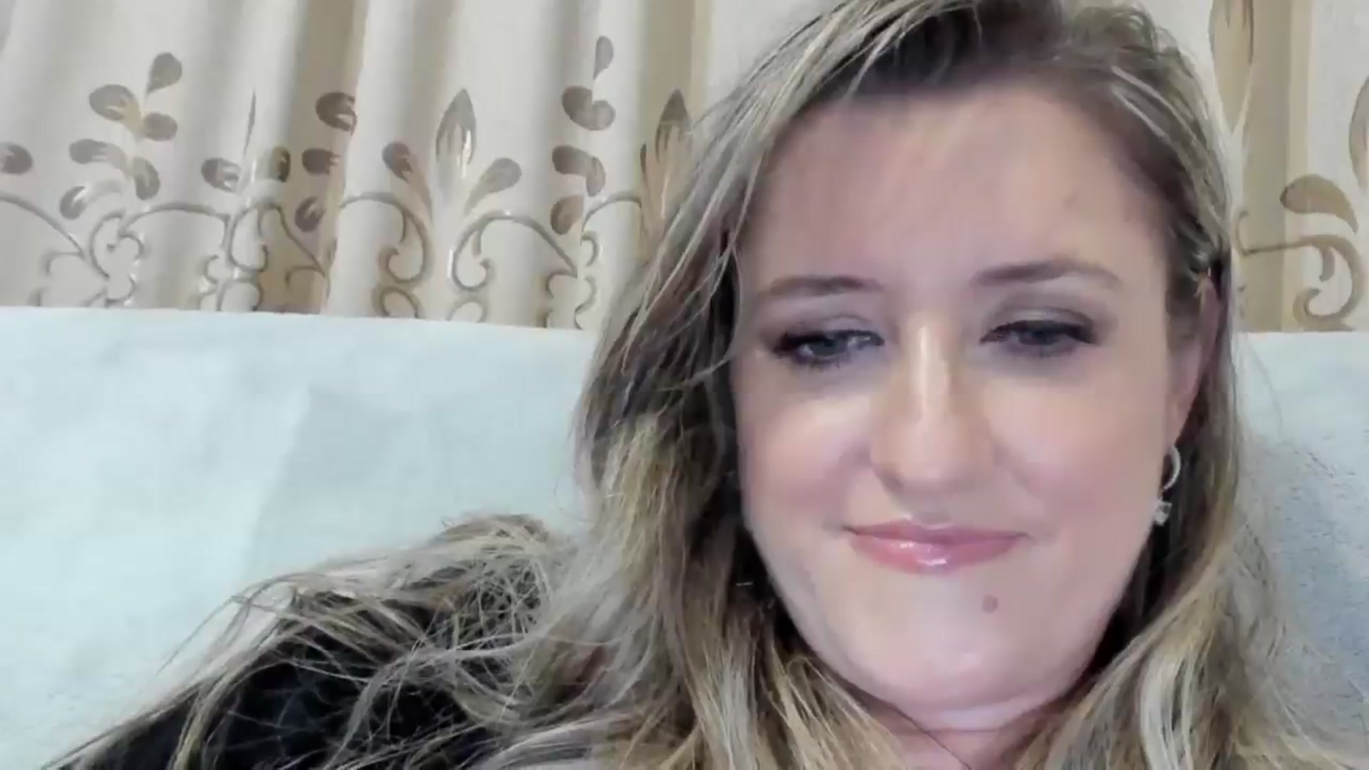 Gallery image thumbnail from BestDream's myfreecams stream on, 08/10/2025, 23:42 image 20 of 20
