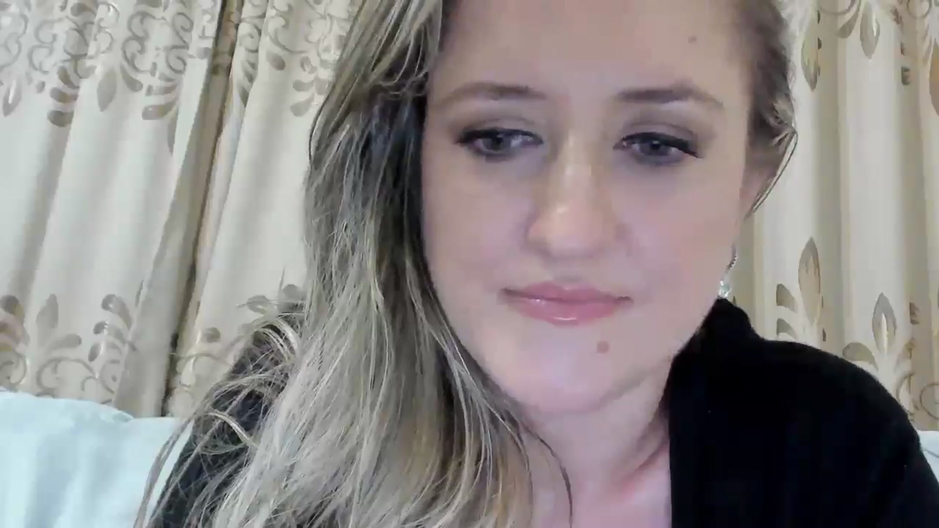 Gallery image thumbnail from BestDream's myfreecams stream on, 08/11/2025, 24:00 image 20 of 20