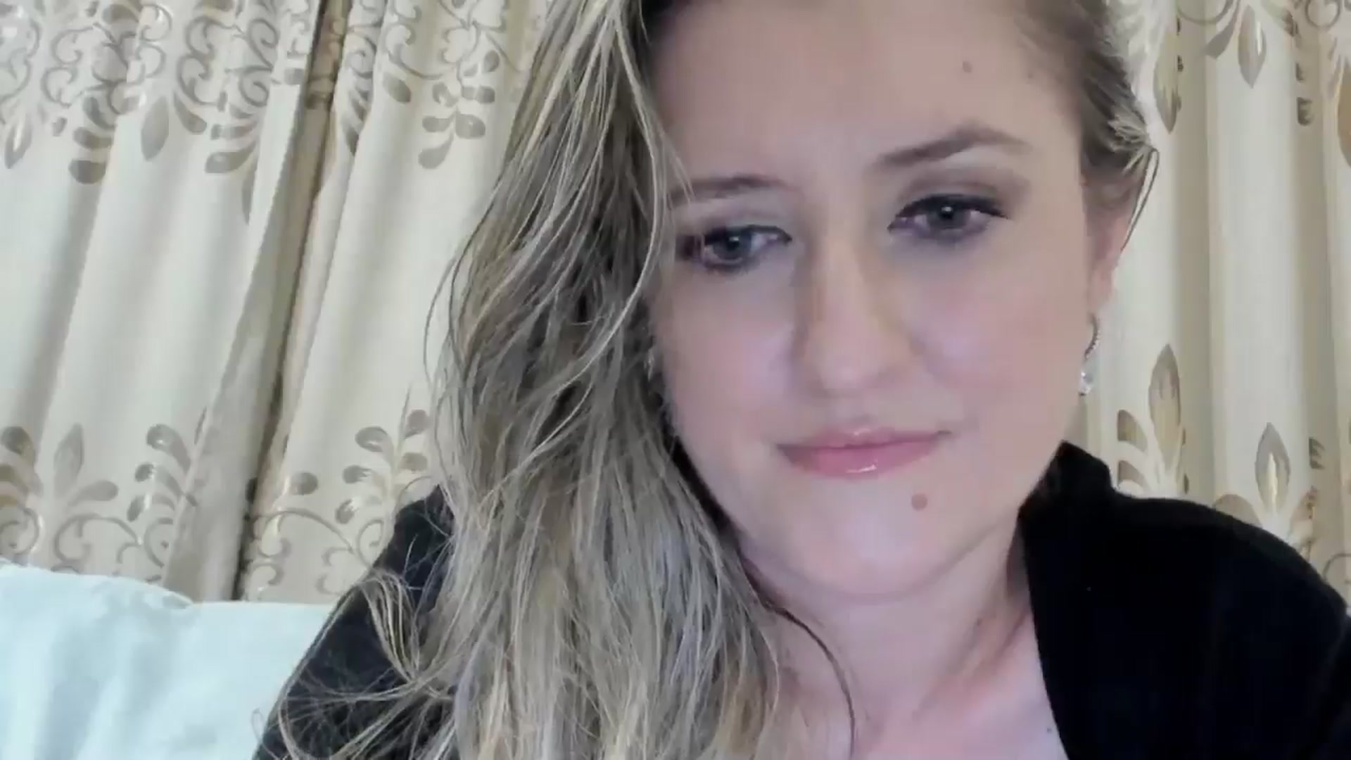 Gallery image thumbnail from BestDream's myfreecams stream on, 08/11/2025, 24:00 image 8 of 20