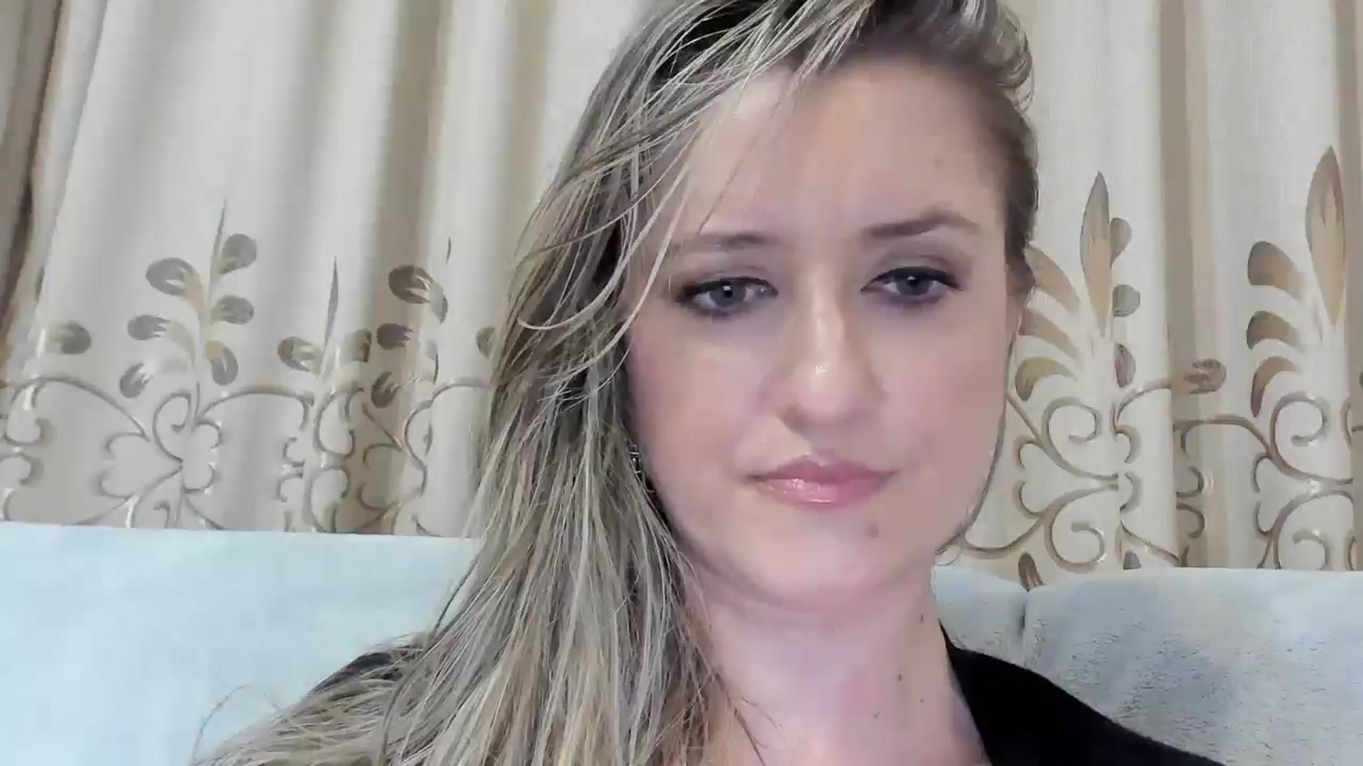 Gallery image thumbnail from BestDream's myfreecams stream on, 08/11/2025, 24:40 image 17 of 20