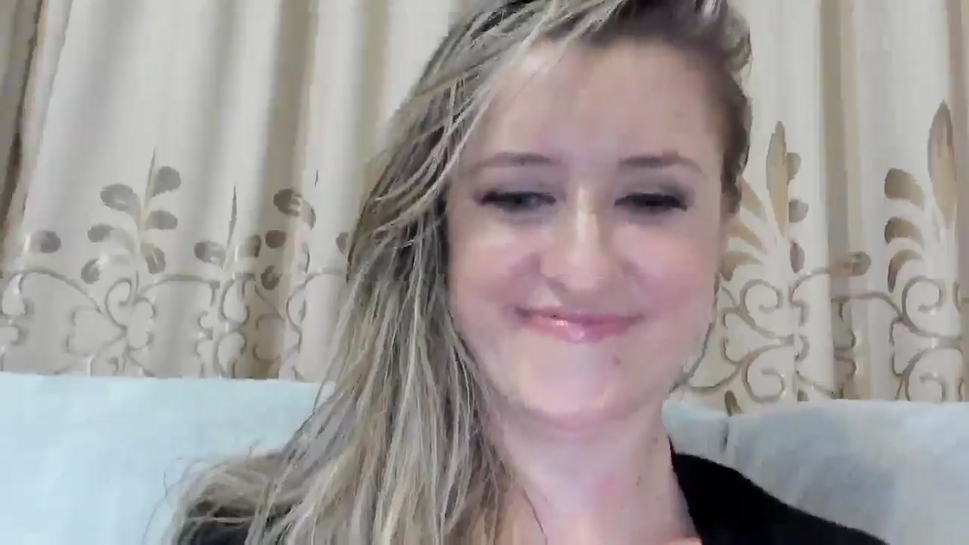 Gallery image thumbnail from BestDream's myfreecams stream on, 08/11/2025, 24:40 image 10 of 20