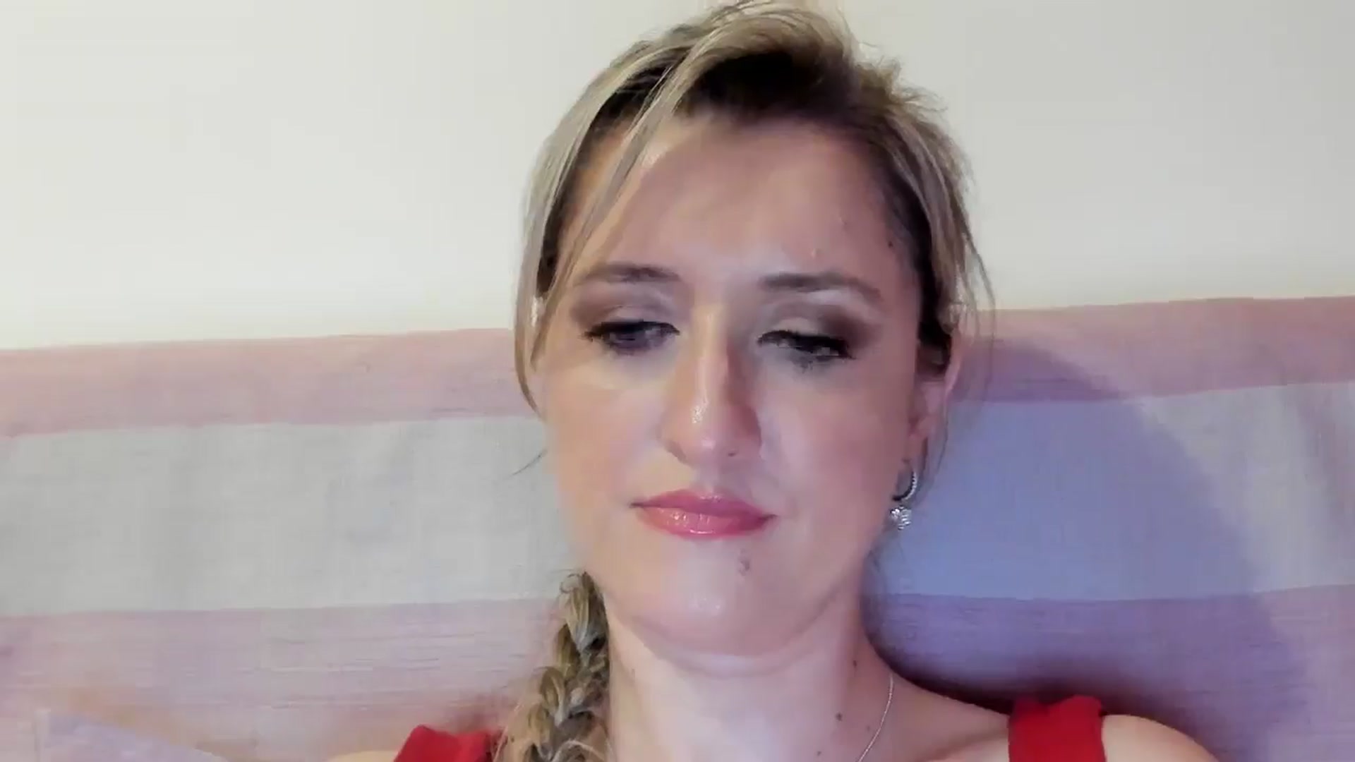 Gallery image thumbnail from BestDream's myfreecams stream on, 08/12/2025, 22:15 image 18 of 20