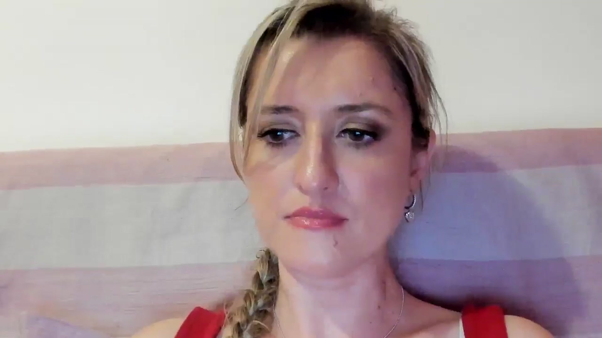 Gallery image thumbnail from BestDream's myfreecams stream on, 08/12/2025, 22:15 image 11 of 20