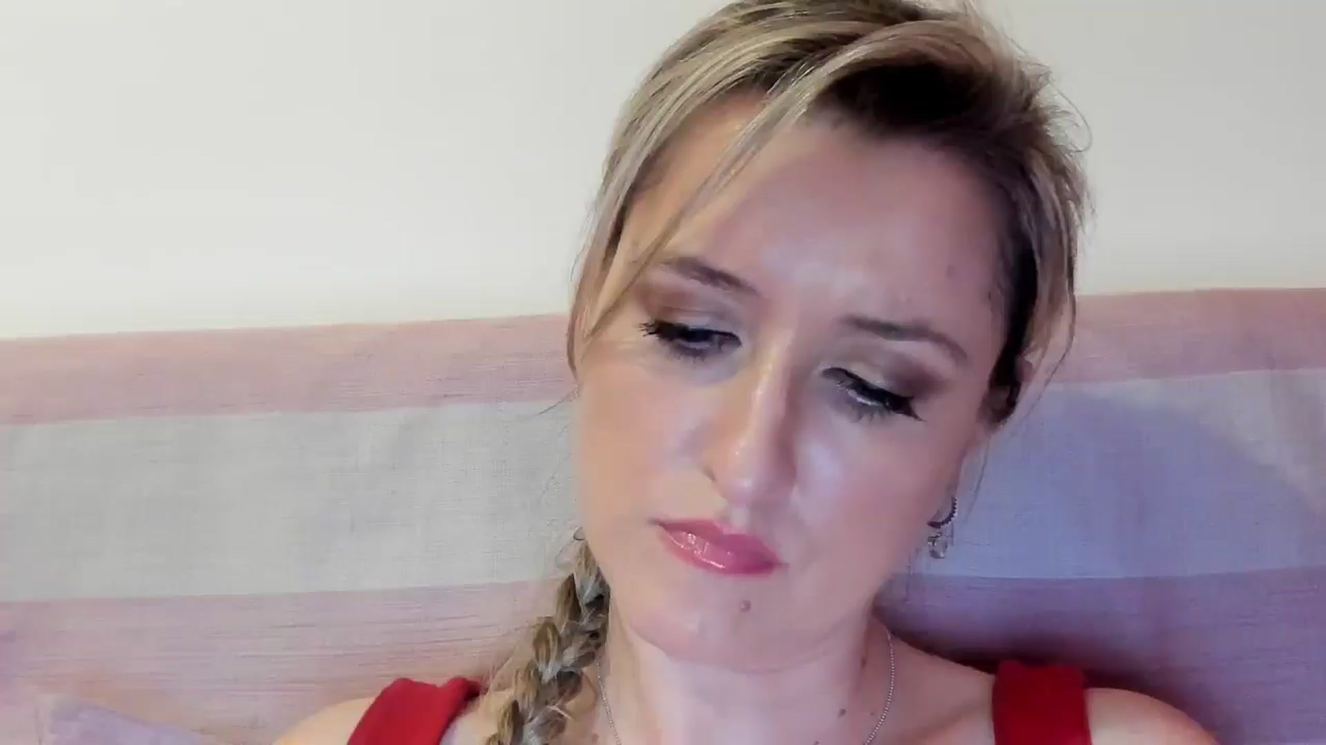 Gallery image thumbnail from BestDream's myfreecams stream on, 08/12/2025, 22:15 image 1 of 20