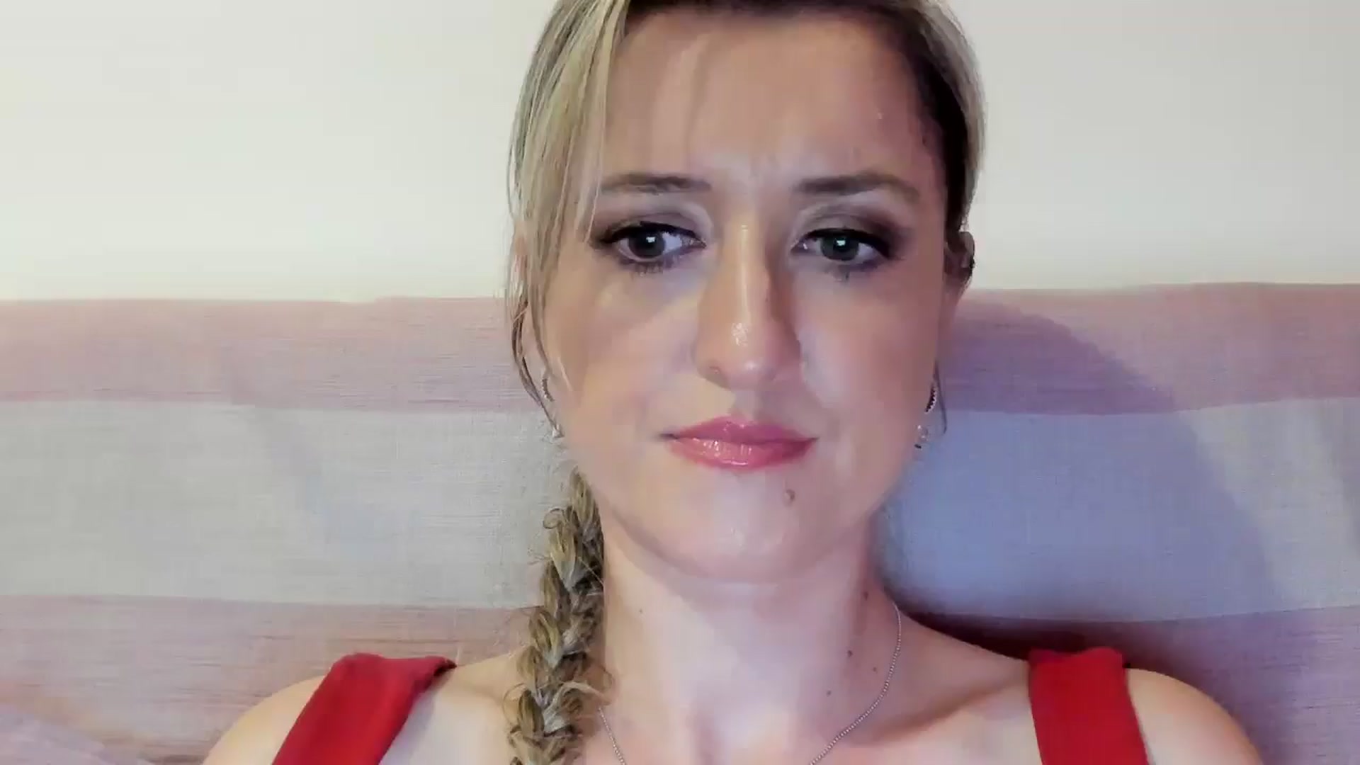 Gallery image thumbnail from BestDream's myfreecams stream on, 08/12/2025, 23:48 image 11 of 20