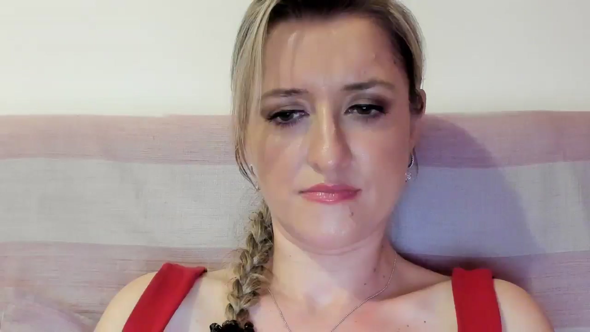 Gallery image thumbnail from BestDream's myfreecams stream on, 08/12/2025, 23:48 image 12 of 20