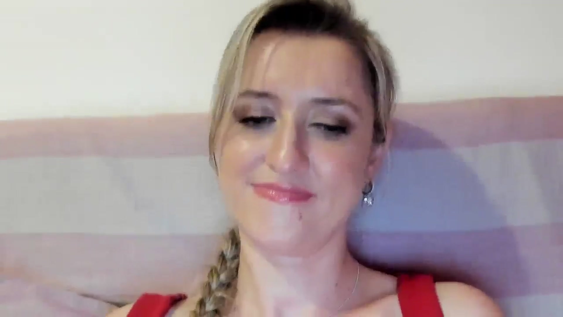 Gallery image thumbnail from BestDream's myfreecams stream on, 08/12/2025, 23:48 image 2 of 20