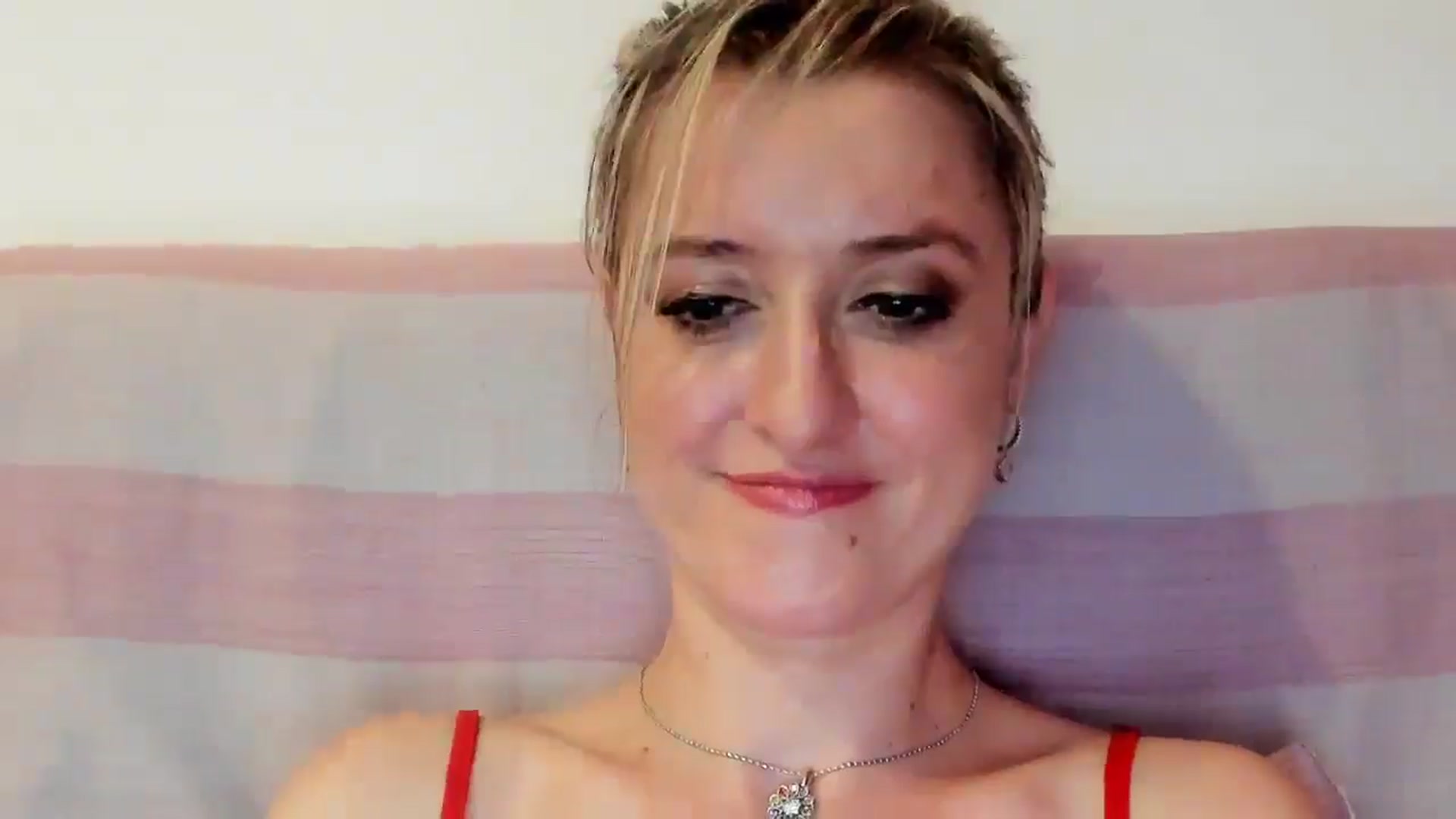 Gallery image thumbnail from BestDream's myfreecams stream on, 08/16/2025, 22:49 image 20 of 20
