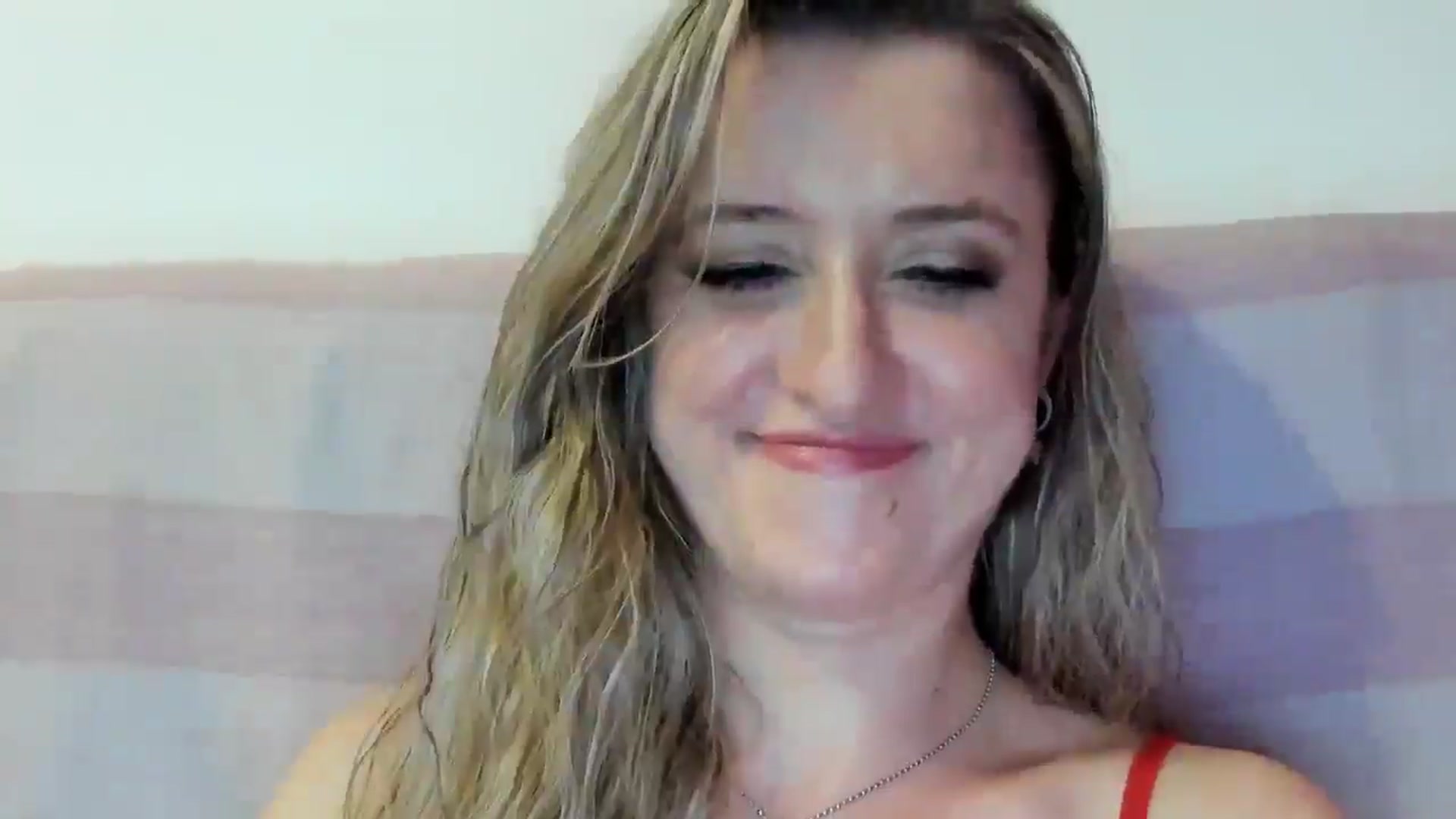 Gallery image thumbnail from BestDream's myfreecams stream on, 08/16/2025, 23:49 image 6 of 20