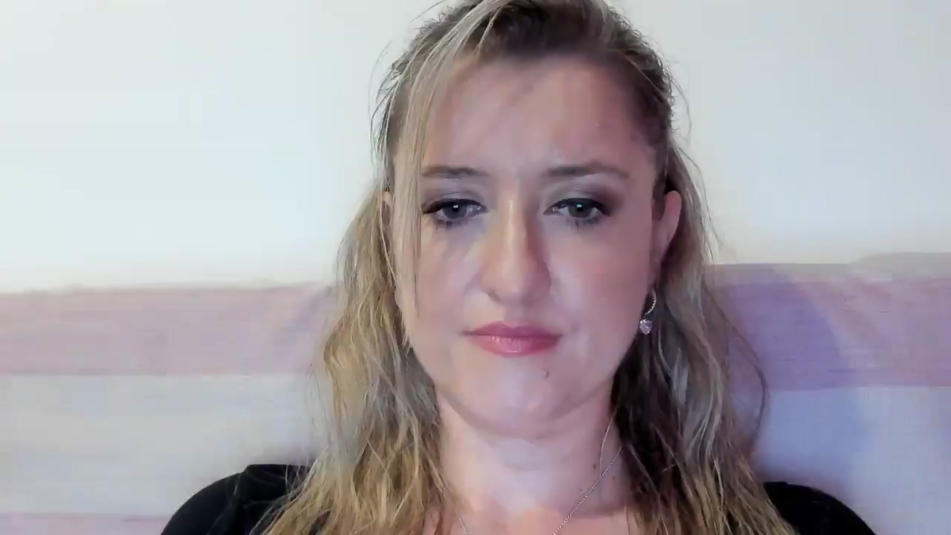 Gallery image thumbnail from BestDream's myfreecams stream on, 08/17/2025, 22:39 image 17 of 20