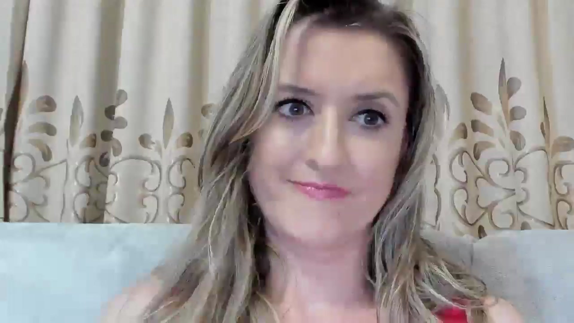 Gallery image thumbnail from BestDream's myfreecams stream on, 08/21/2025, 22:25 image 17 of 20
