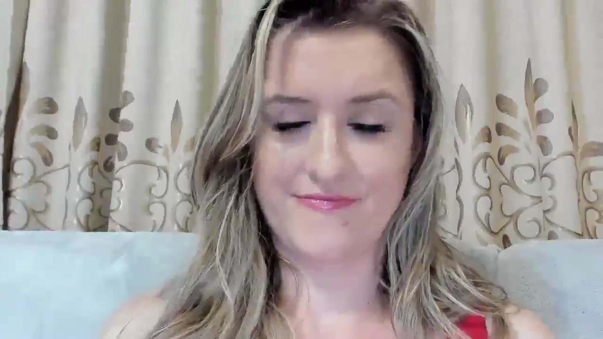 Gallery image thumbnail from BestDream's myfreecams stream on, 08/21/2025, 22:25 image 16 of 20