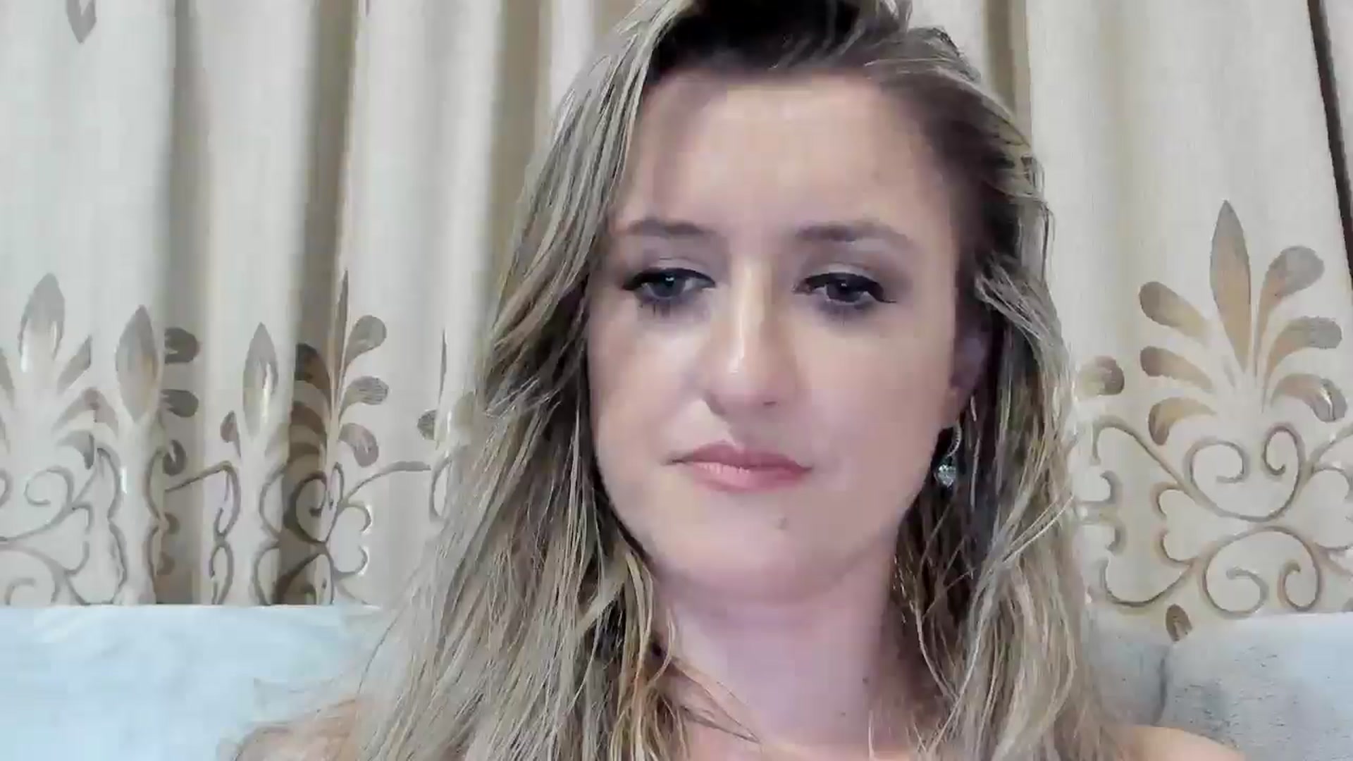 Gallery image thumbnail from BestDream's myfreecams stream on, 08/22/2025, 20:54 image 11 of 20