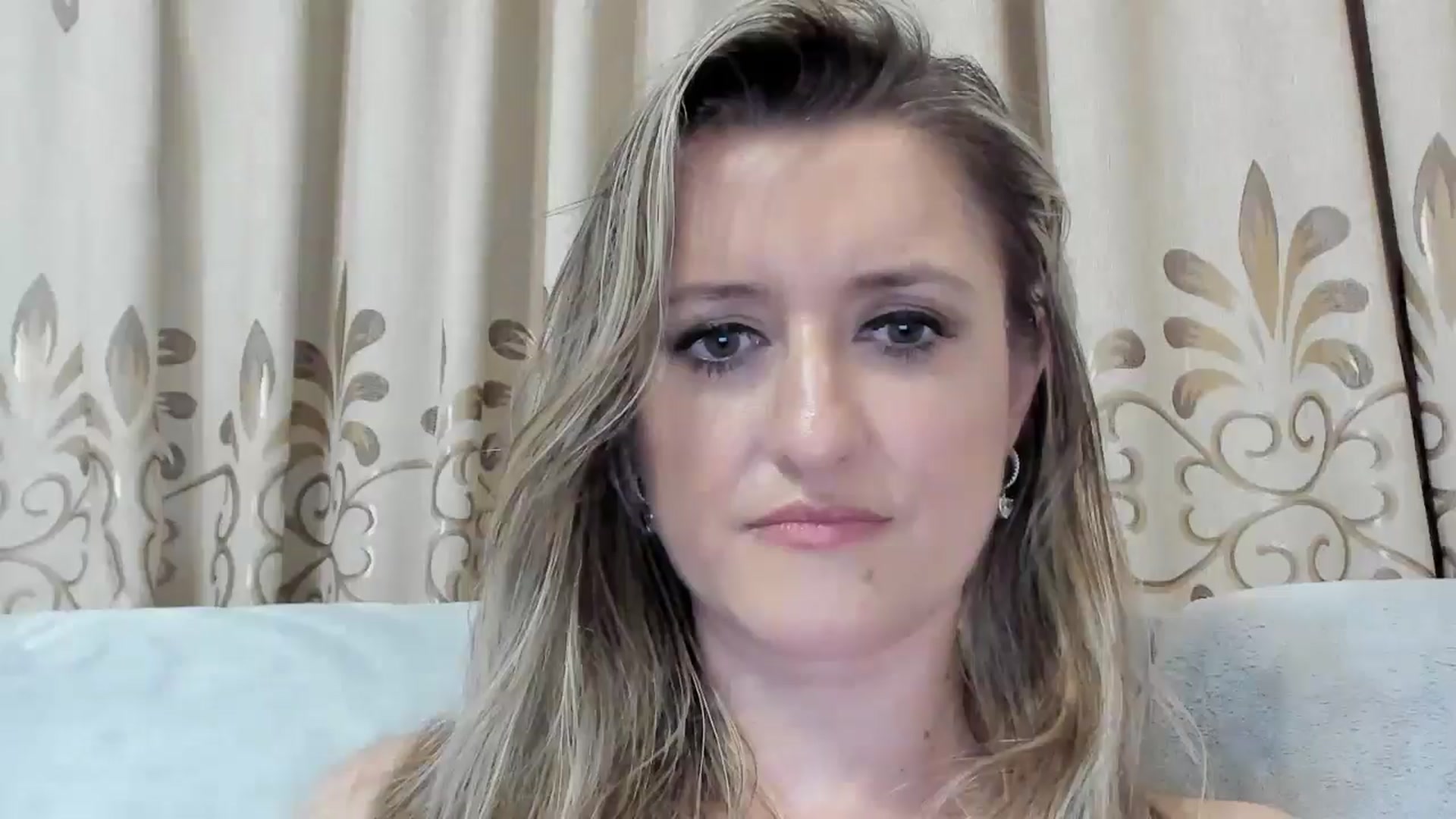 Gallery image thumbnail from BestDream's myfreecams stream on, 08/22/2025, 21:47 image 18 of 20