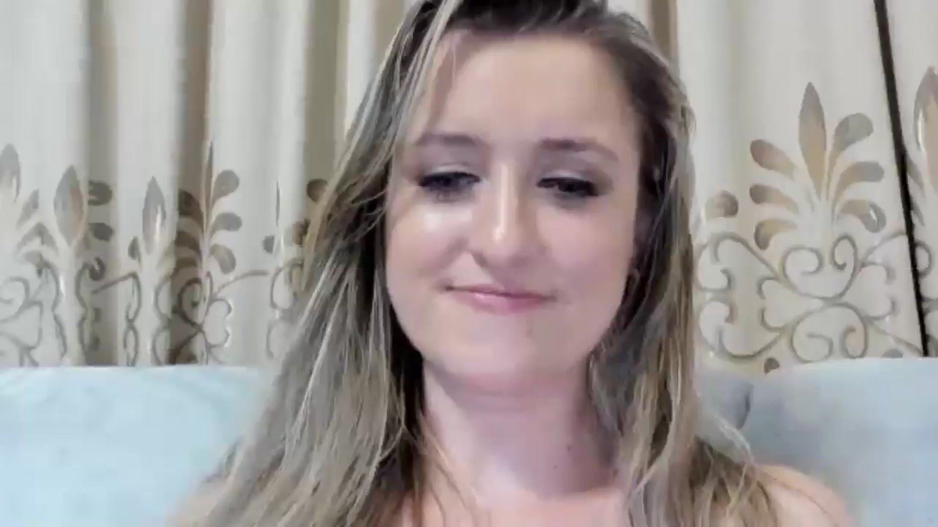 Gallery image thumbnail from BestDream's myfreecams stream on, 08/22/2025, 21:47 image 5 of 20