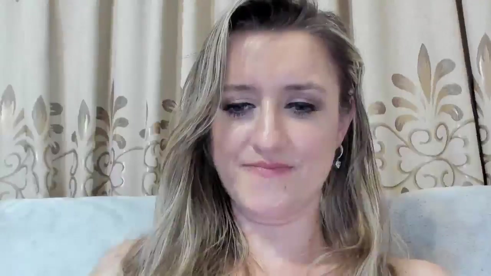 Gallery image thumbnail from BestDream's myfreecams stream on, 08/22/2025, 21:47 image 19 of 20