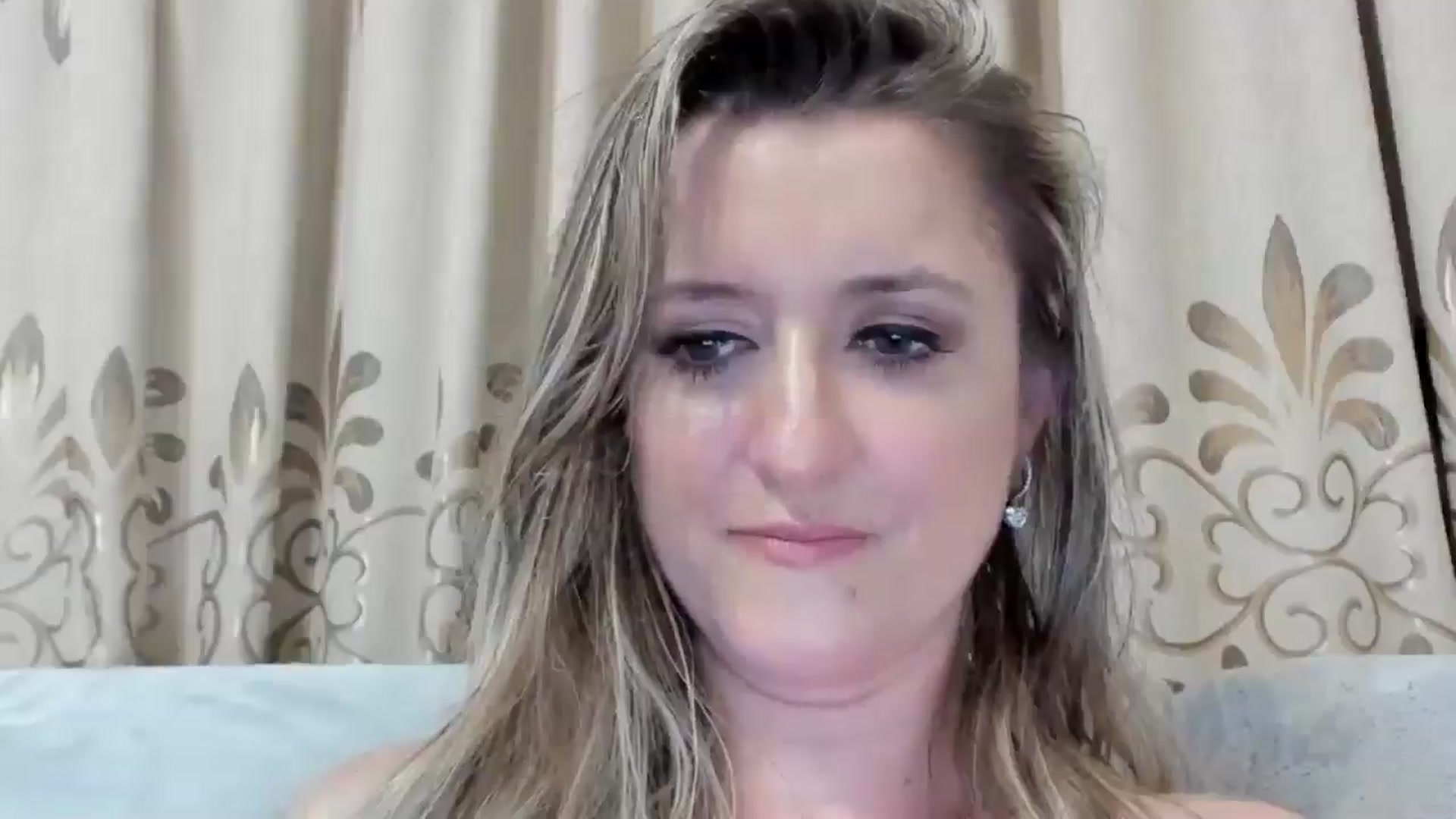 Gallery image thumbnail from BestDream's myfreecams stream on, 08/23/2025, 24:18 image 11 of 20