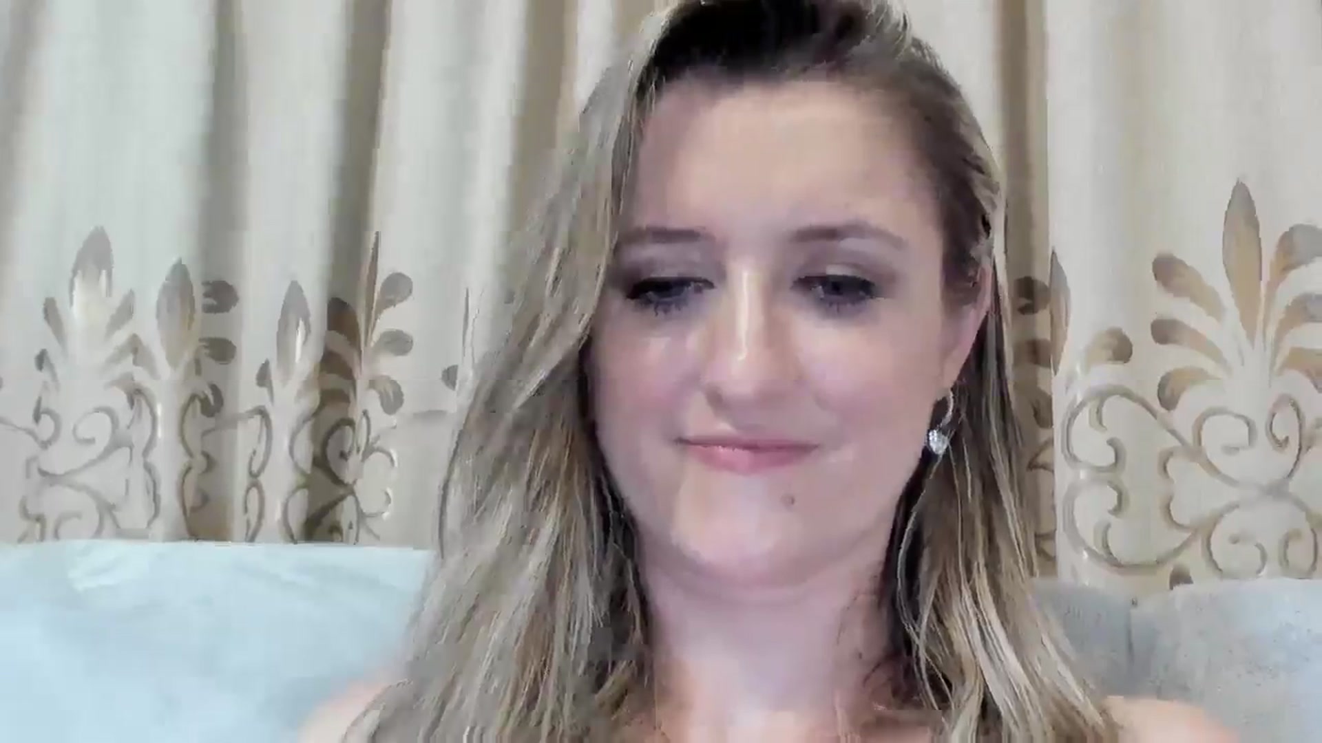 Gallery image thumbnail from BestDream's myfreecams stream on, 08/23/2025, 01:10 image 10 of 20