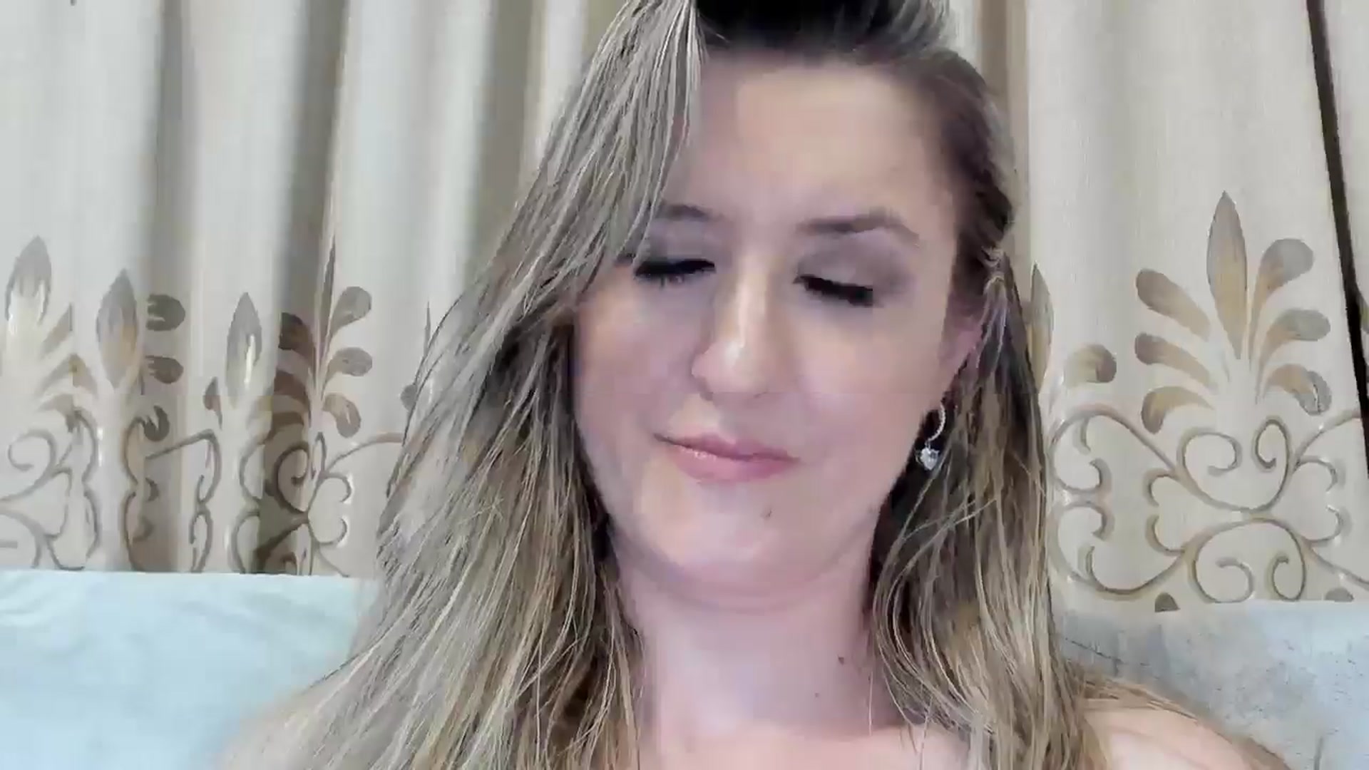 Gallery image thumbnail from BestDream's myfreecams stream on, 08/23/2025, 01:10 image 20 of 20