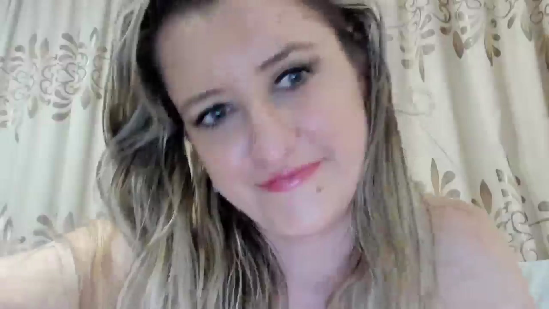 Gallery image thumbnail from BestDream's myfreecams stream on, 08/23/2025, 20:05 image 7 of 20