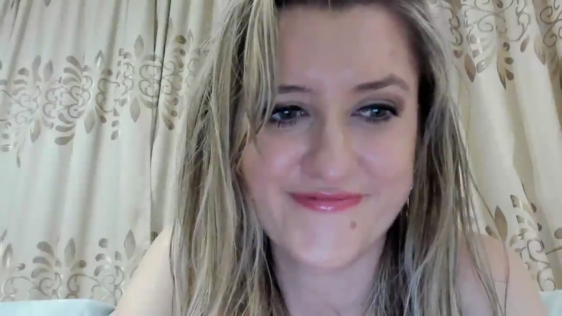 Gallery image thumbnail from BestDream's myfreecams stream on, 08/23/2025, 20:05 image 15 of 20