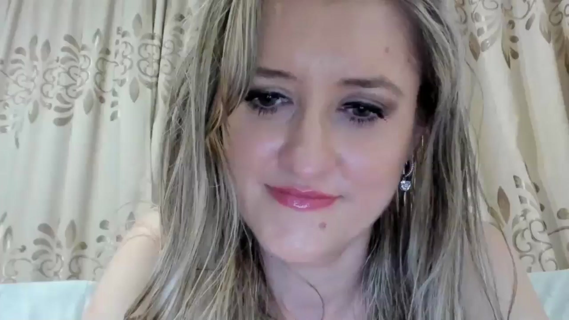 Gallery image thumbnail from BestDream's myfreecams stream on, 08/23/2025, 20:05 image 12 of 20