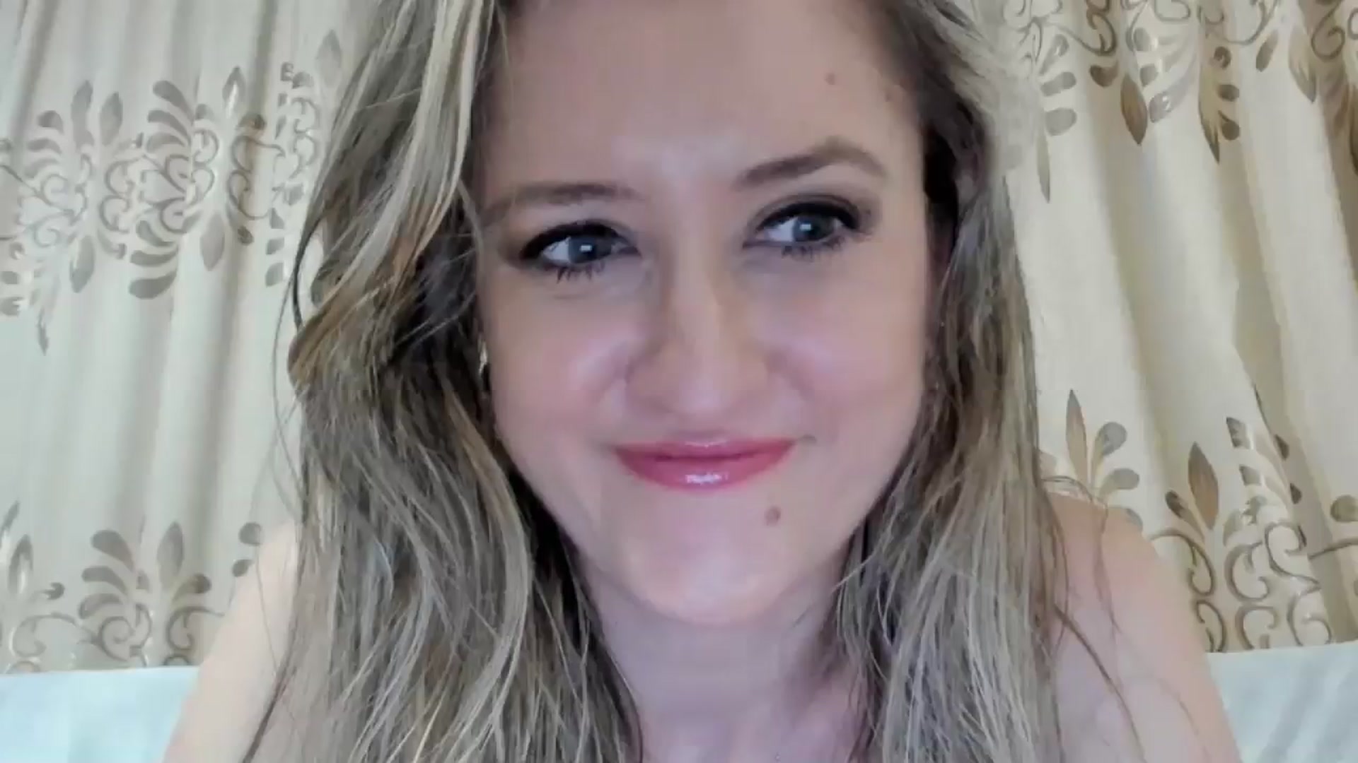 Gallery image thumbnail from BestDream's myfreecams stream on, 08/23/2025, 20:05 image 1 of 20