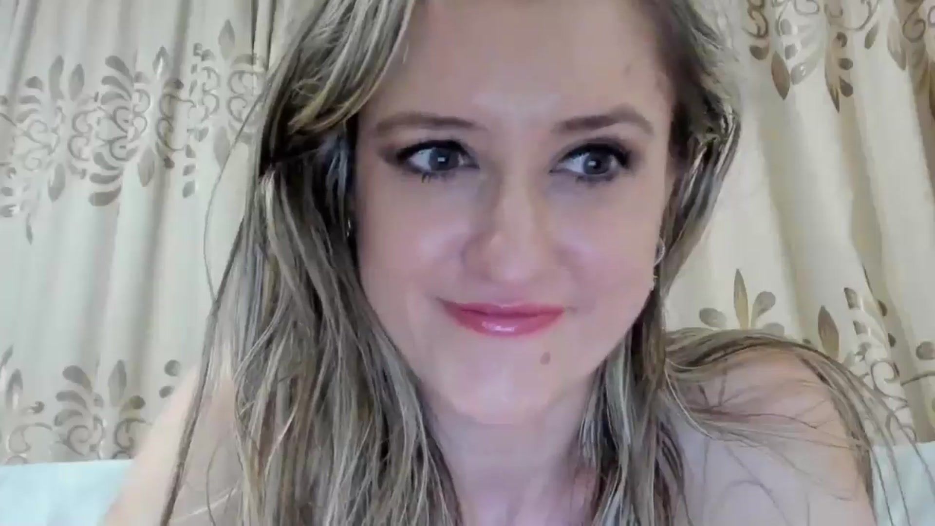 Gallery image thumbnail from BestDream's myfreecams stream on, 08/23/2025, 20:05 image 2 of 20