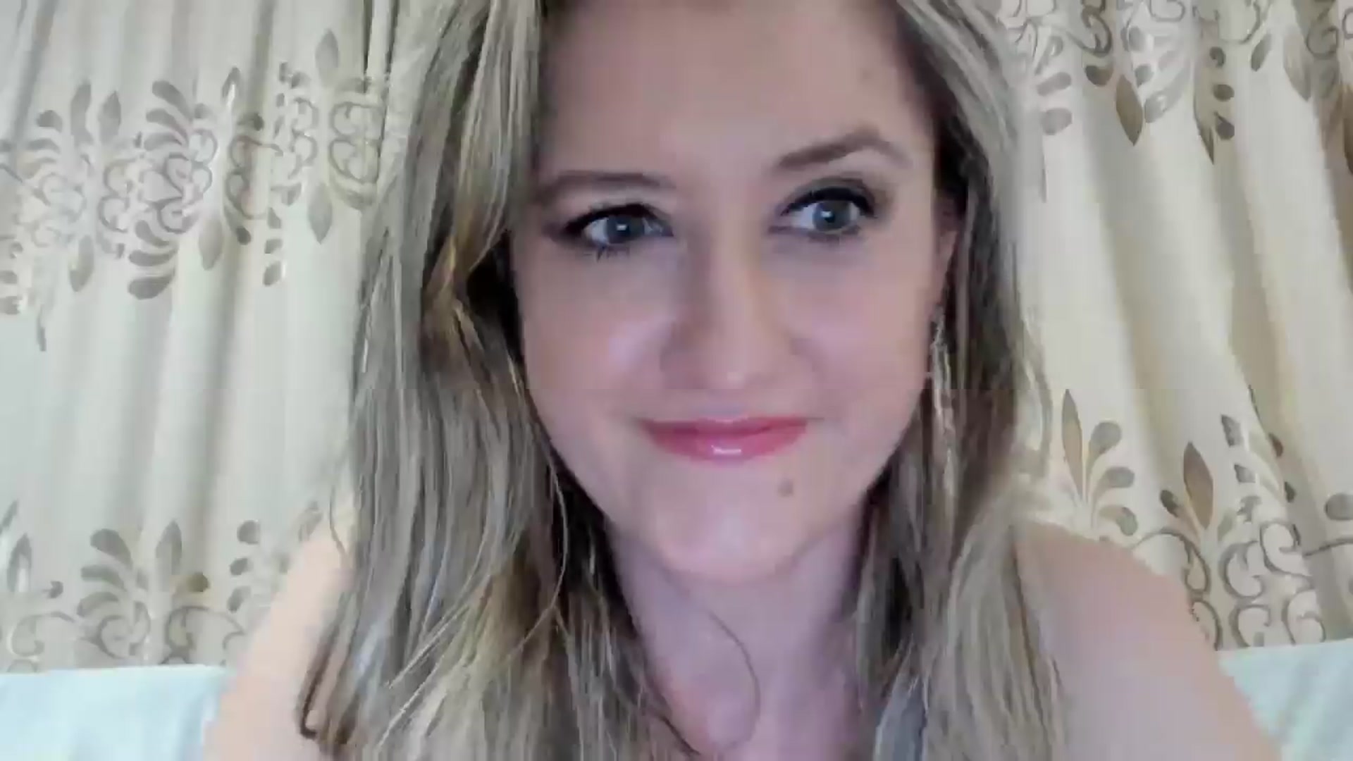Gallery image thumbnail from BestDream's myfreecams stream on, 08/23/2025, 20:05 image 10 of 20