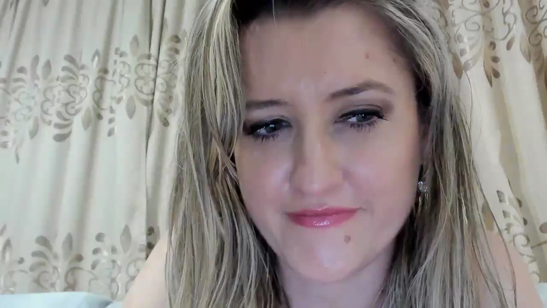 Gallery image thumbnail from BestDream's myfreecams stream on, 08/23/2025, 20:05 image 17 of 20