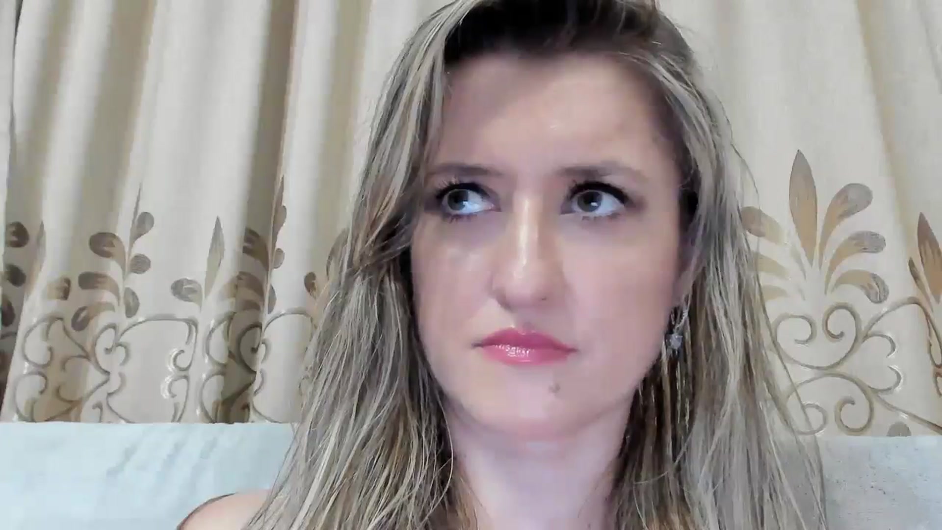 Gallery image thumbnail from BestDream's myfreecams stream on, 08/23/2025, 20:41 image 5 of 20