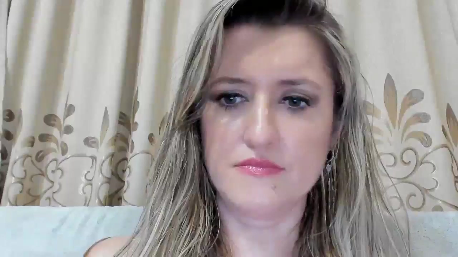 Gallery image thumbnail from BestDream's myfreecams stream on, 08/23/2025, 20:41 image 4 of 20