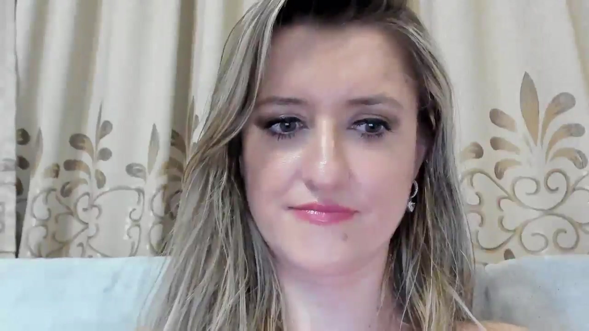 Gallery image thumbnail from BestDream's myfreecams stream on, 08/23/2025, 21:08 image 3 of 20