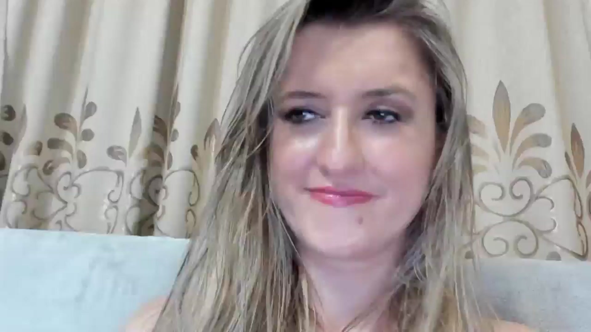 Gallery image thumbnail from BestDream's myfreecams stream on, 08/23/2025, 22:43 image 8 of 20