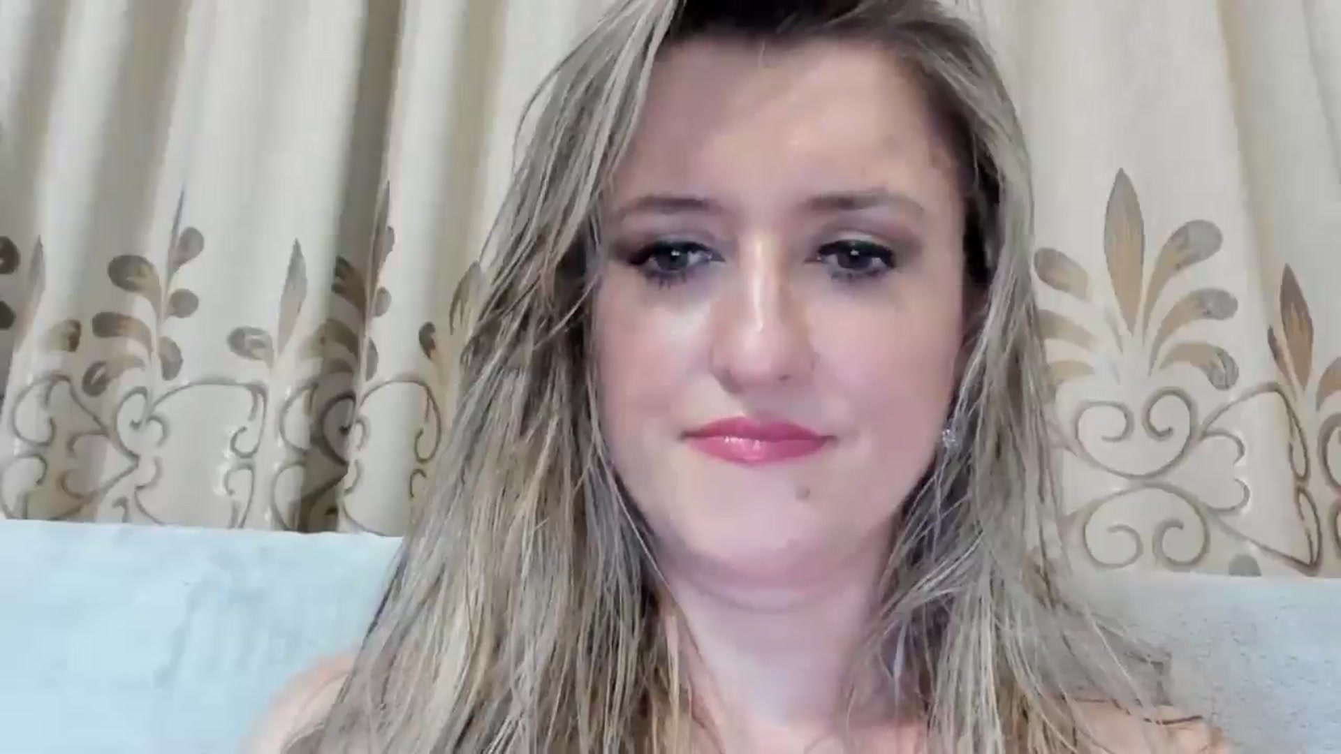 Gallery image thumbnail from BestDream's myfreecams stream on, 08/23/2025, 22:43 image 4 of 20