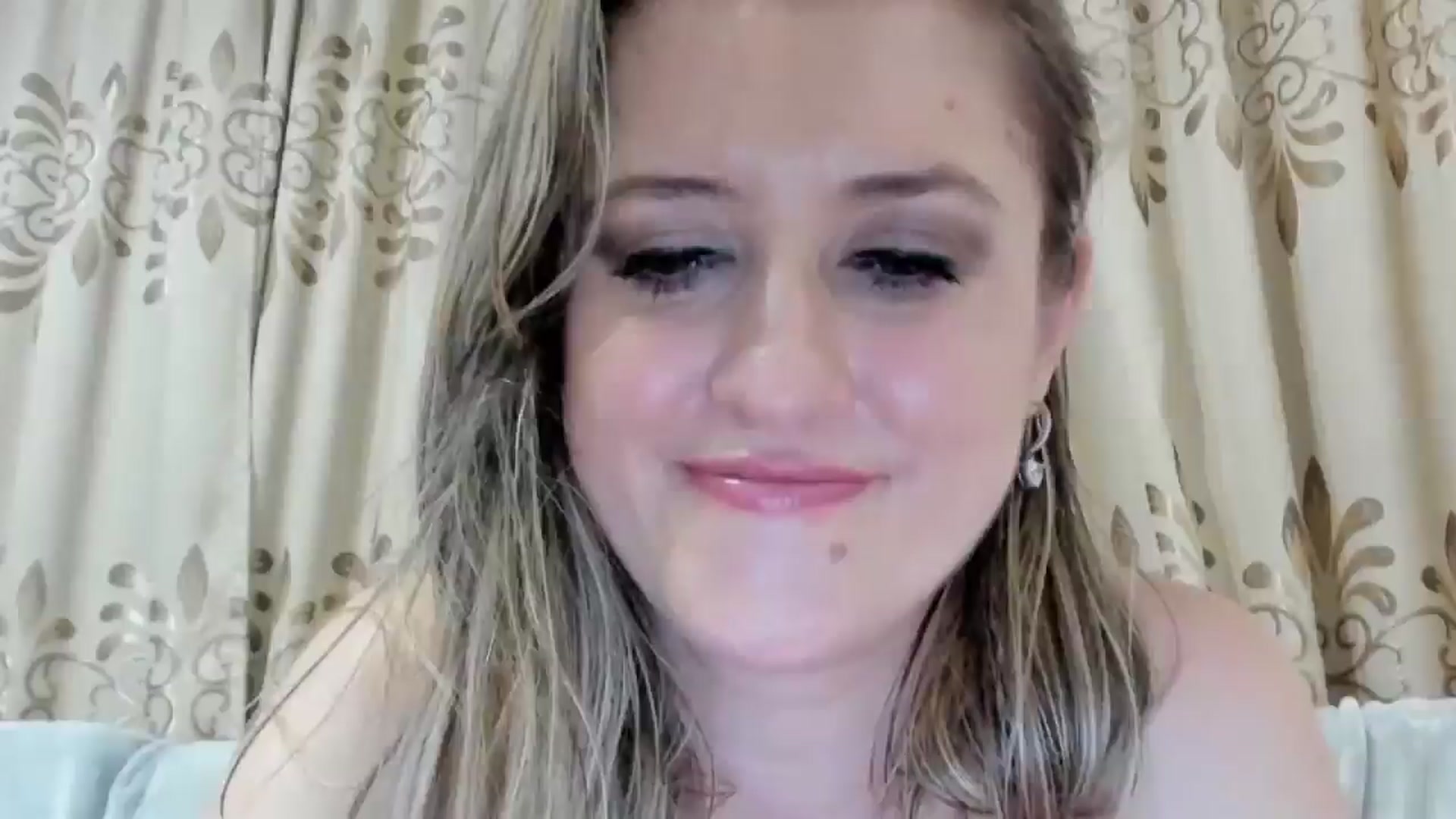 Gallery image thumbnail from BestDream's myfreecams stream on, 08/24/2025, 24:16 image 1 of 20