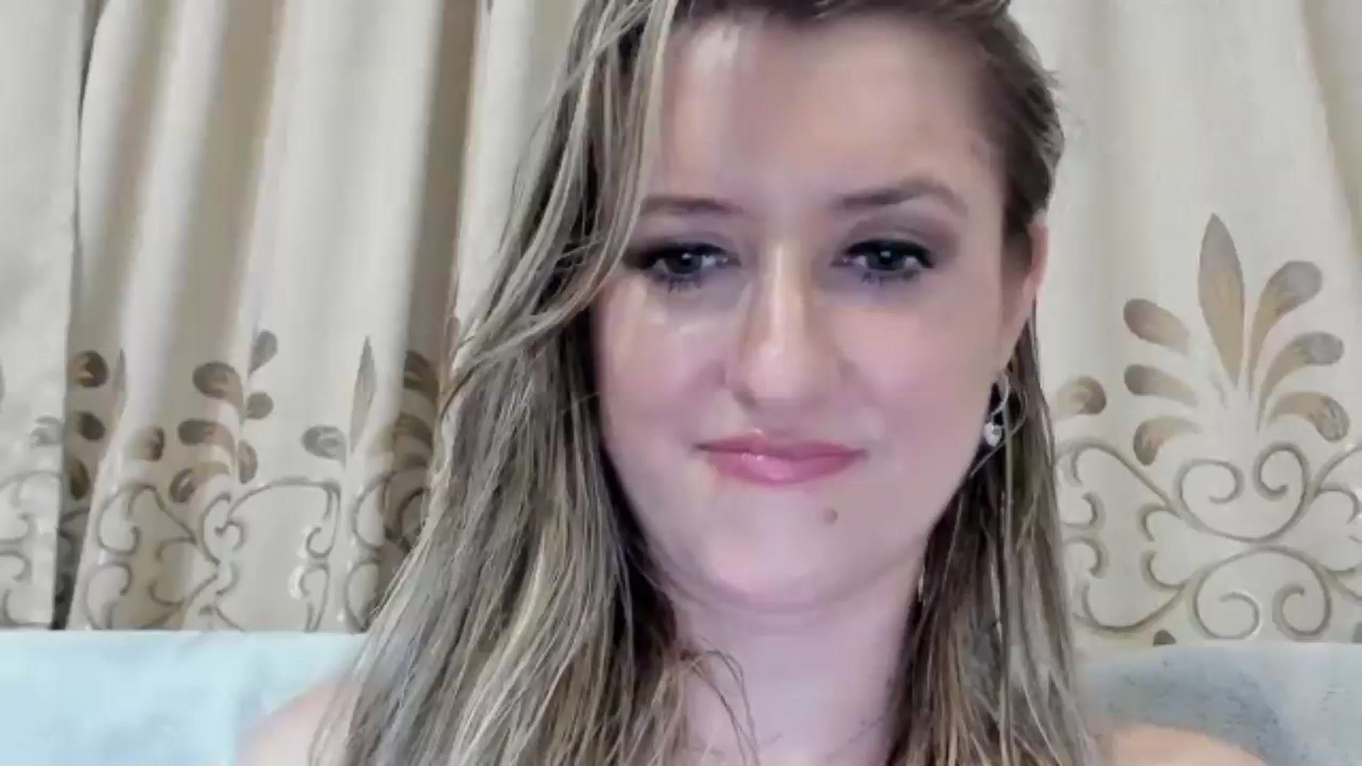Gallery image thumbnail from BestDream's myfreecams stream on, 08/24/2025, 24:16 image 17 of 20