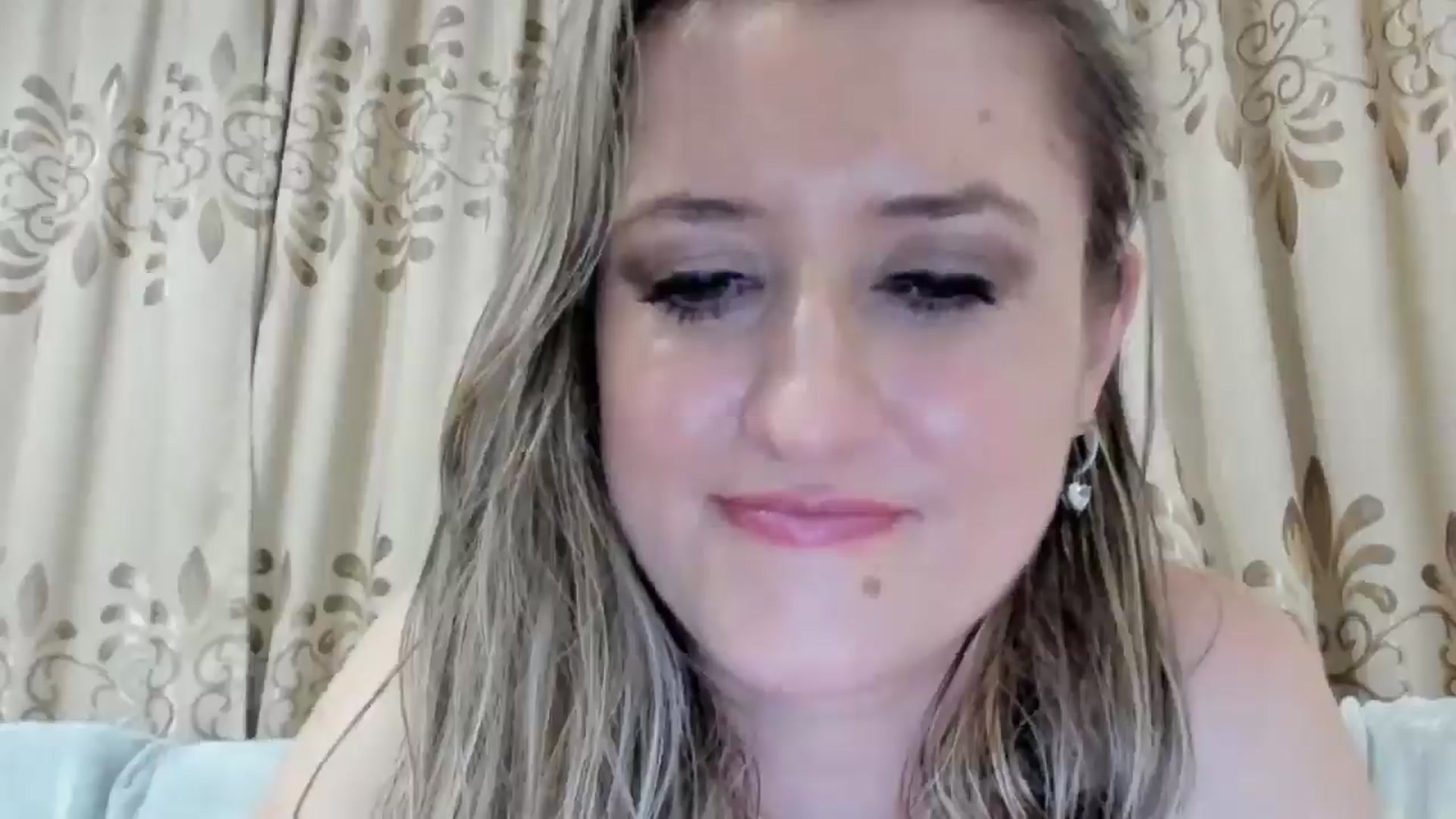 Gallery image thumbnail from BestDream's myfreecams stream on, 08/24/2025, 24:16 image 10 of 20