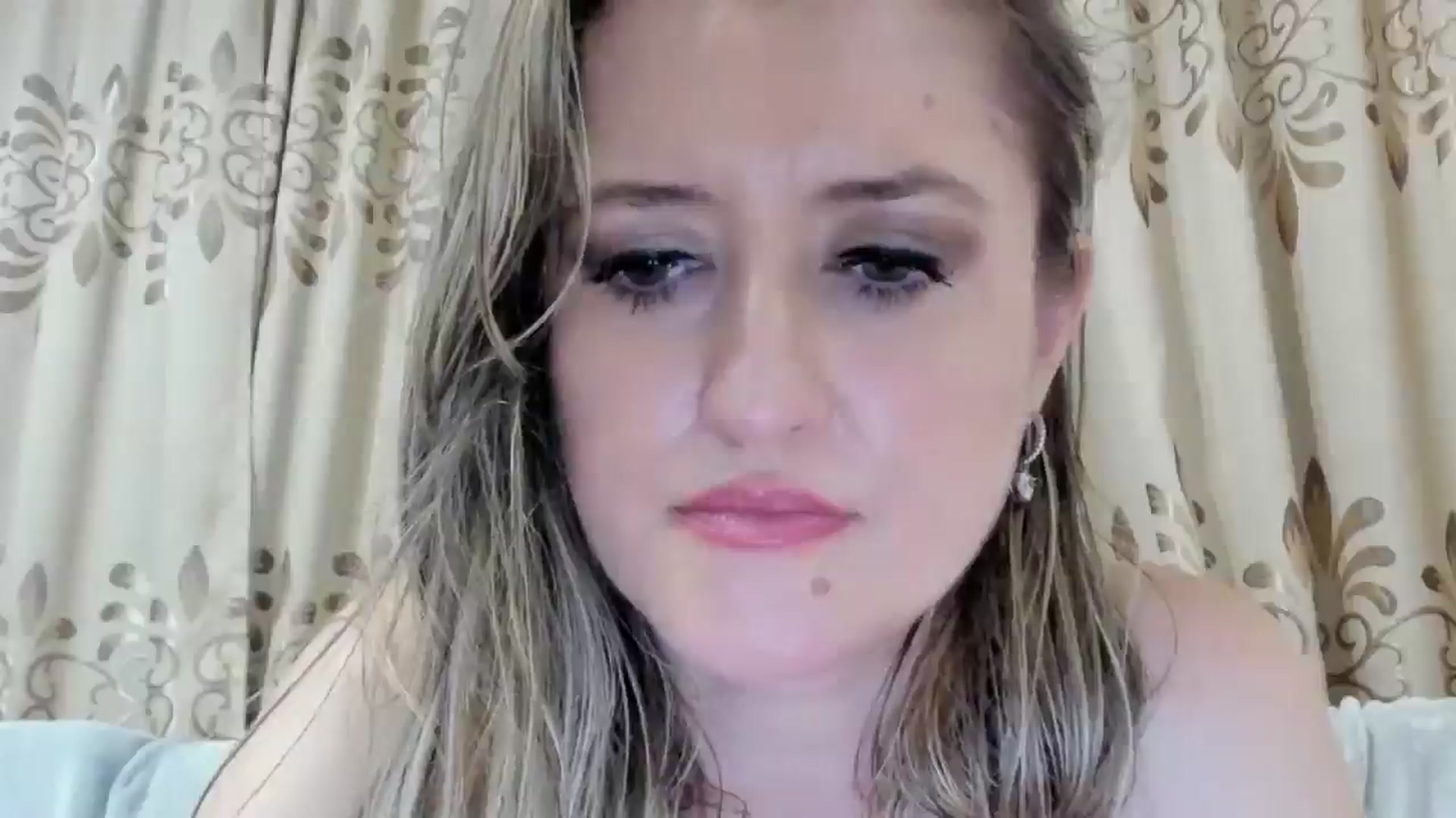 Gallery image thumbnail from BestDream's myfreecams stream on, 08/24/2025, 24:16 image 3 of 20