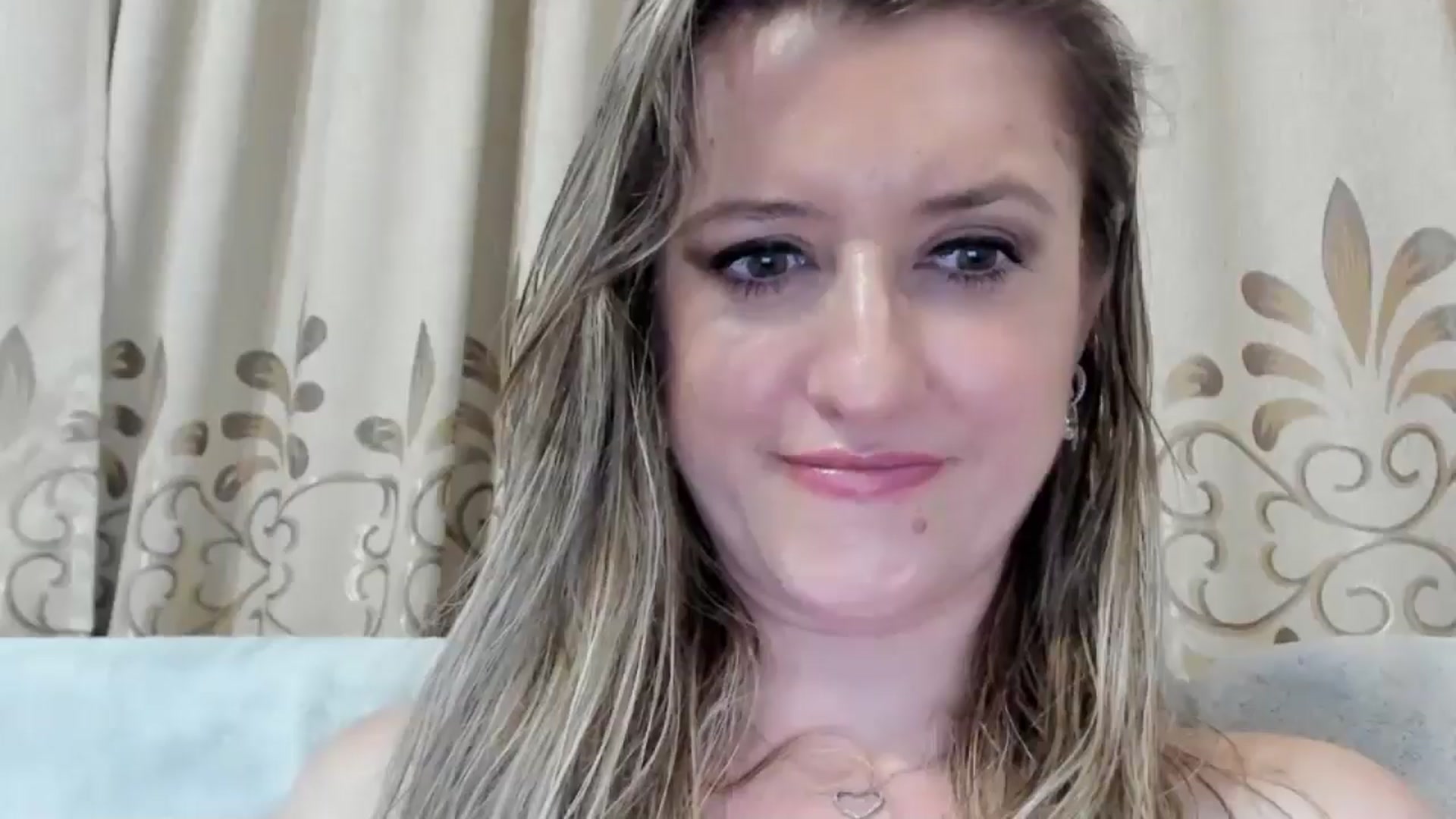 Gallery image thumbnail from BestDream's myfreecams stream on, 08/24/2025, 01:04 image 3 of 20