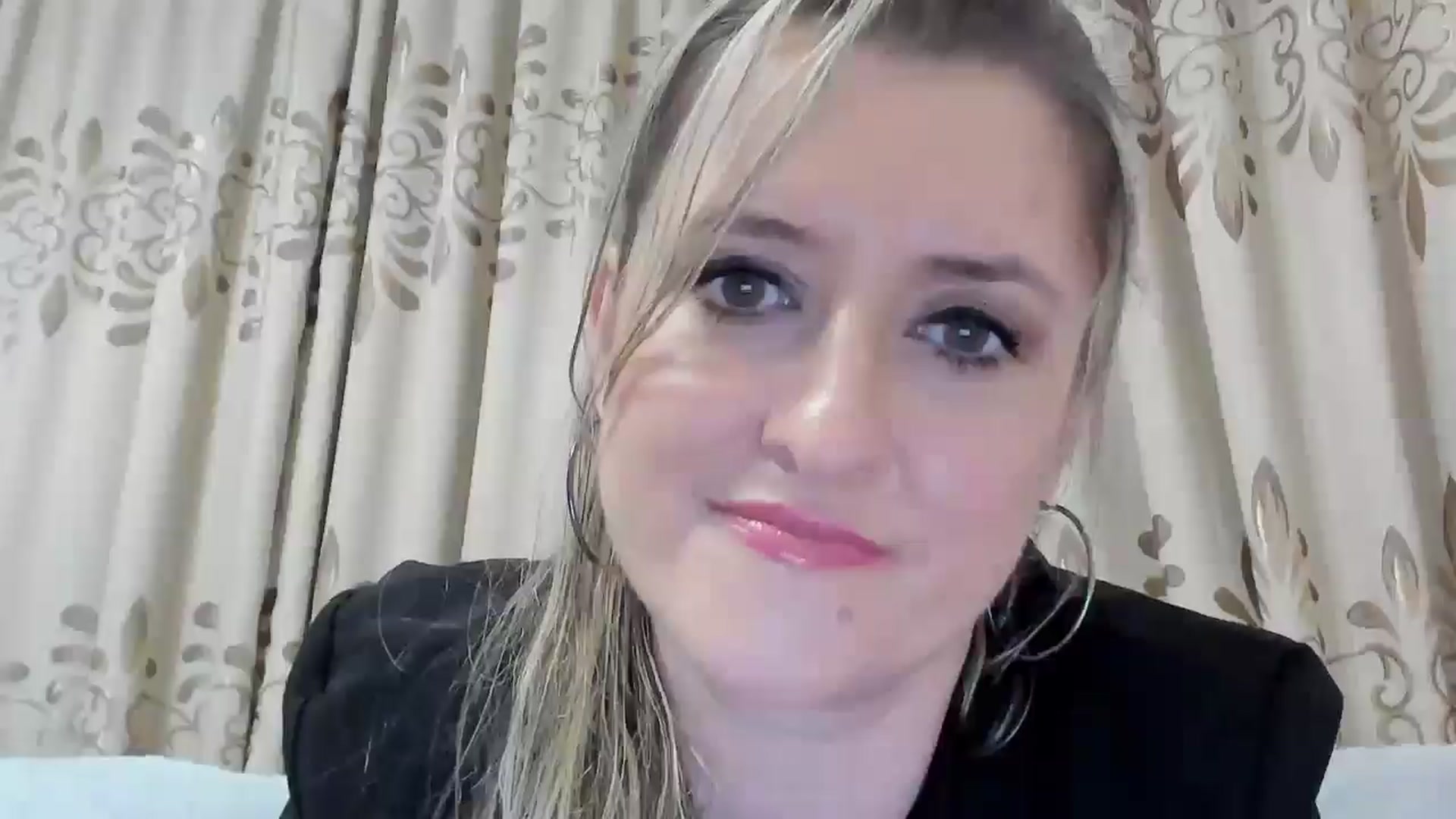 Gallery image thumbnail from BestDream's myfreecams stream on, 08/24/2025, 20:33 image 7 of 20