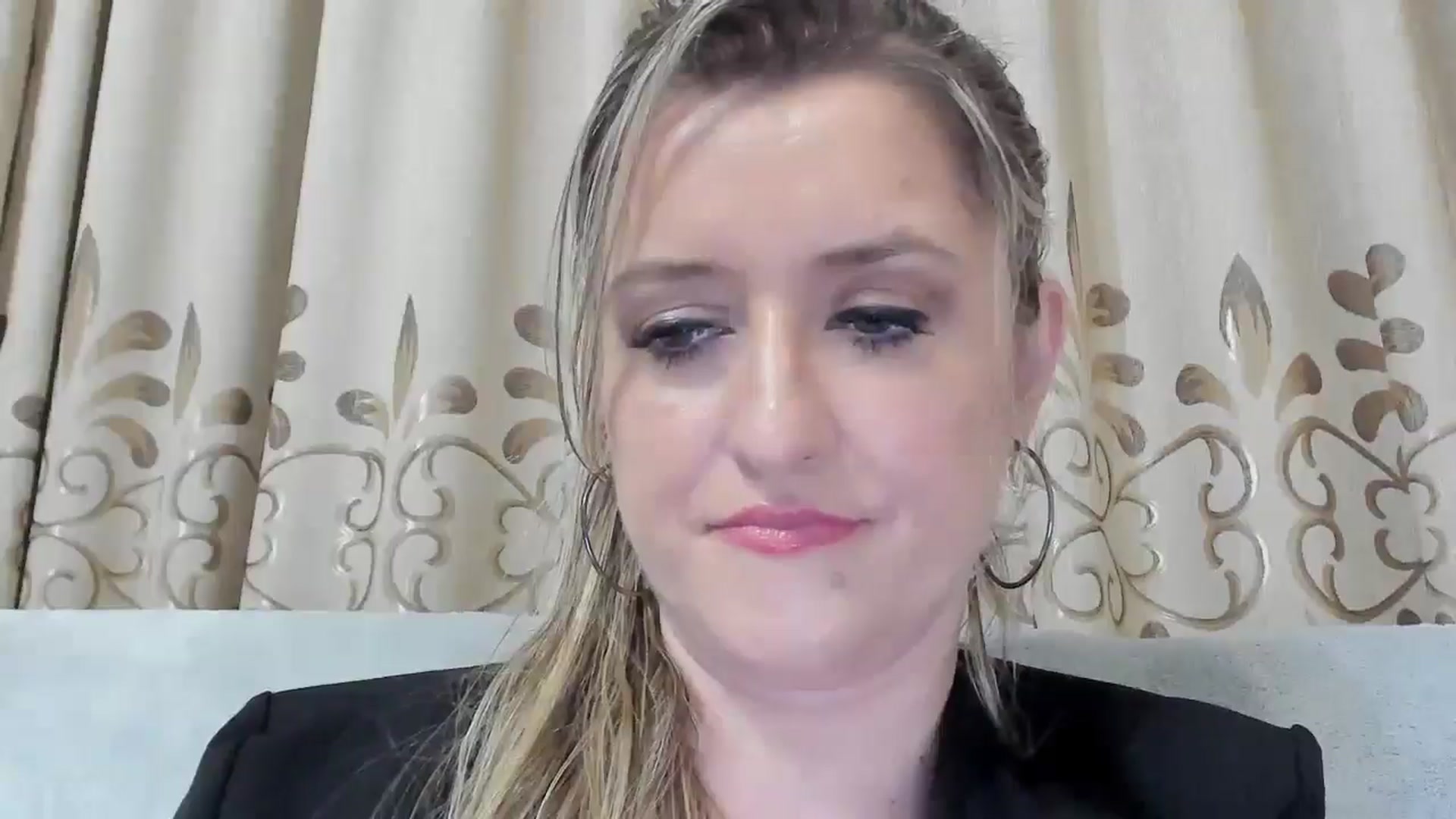 Gallery image thumbnail from BestDream's myfreecams stream on, 08/24/2025, 20:33 image 13 of 20