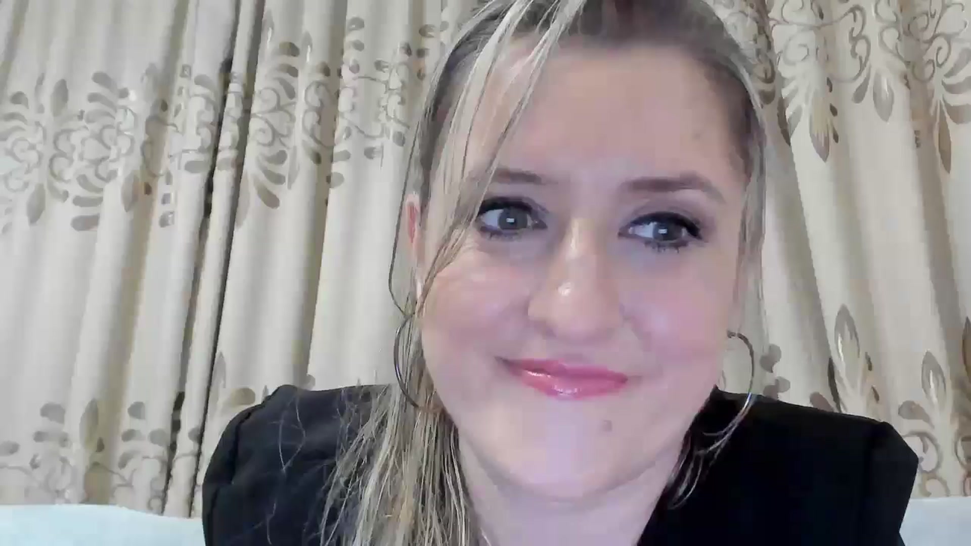 Gallery image thumbnail from BestDream's myfreecams stream on, 08/24/2025, 20:33 image 8 of 20