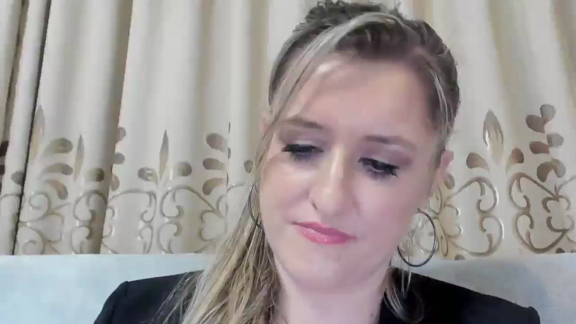 Gallery image thumbnail from BestDream's myfreecams stream on, 08/24/2025, 20:57 image 11 of 20