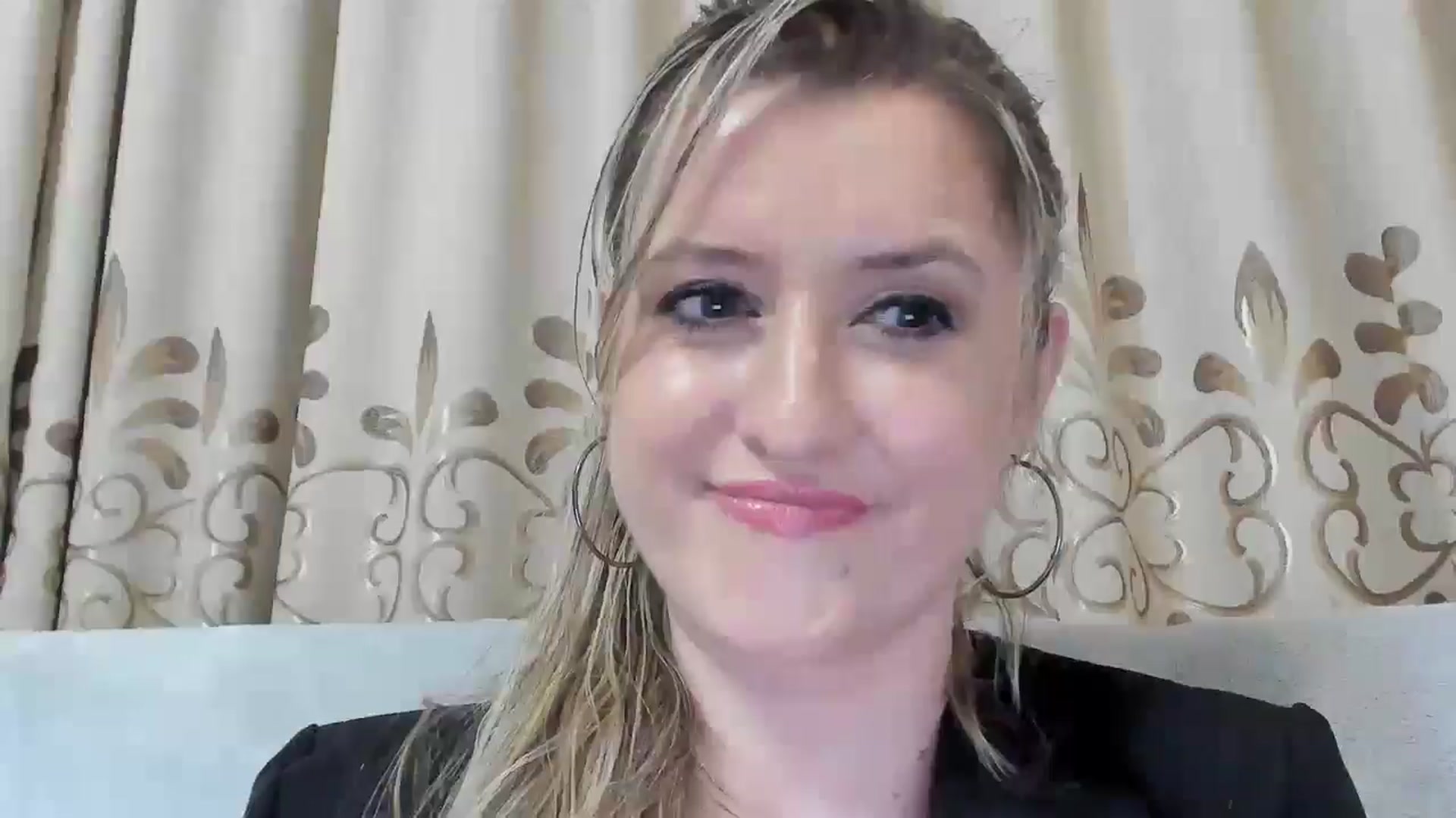 Gallery image thumbnail from BestDream's myfreecams stream on, 08/24/2025, 21:32 image 17 of 20
